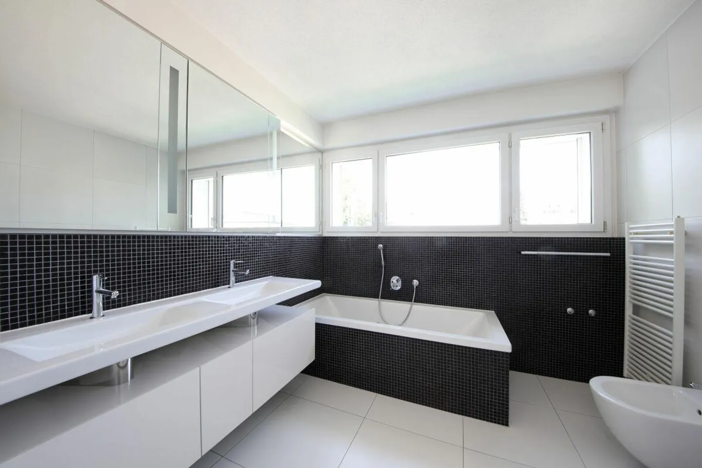 5.5-room penthouse apartment (145 m2) for high demands - Photo 6 of 10
