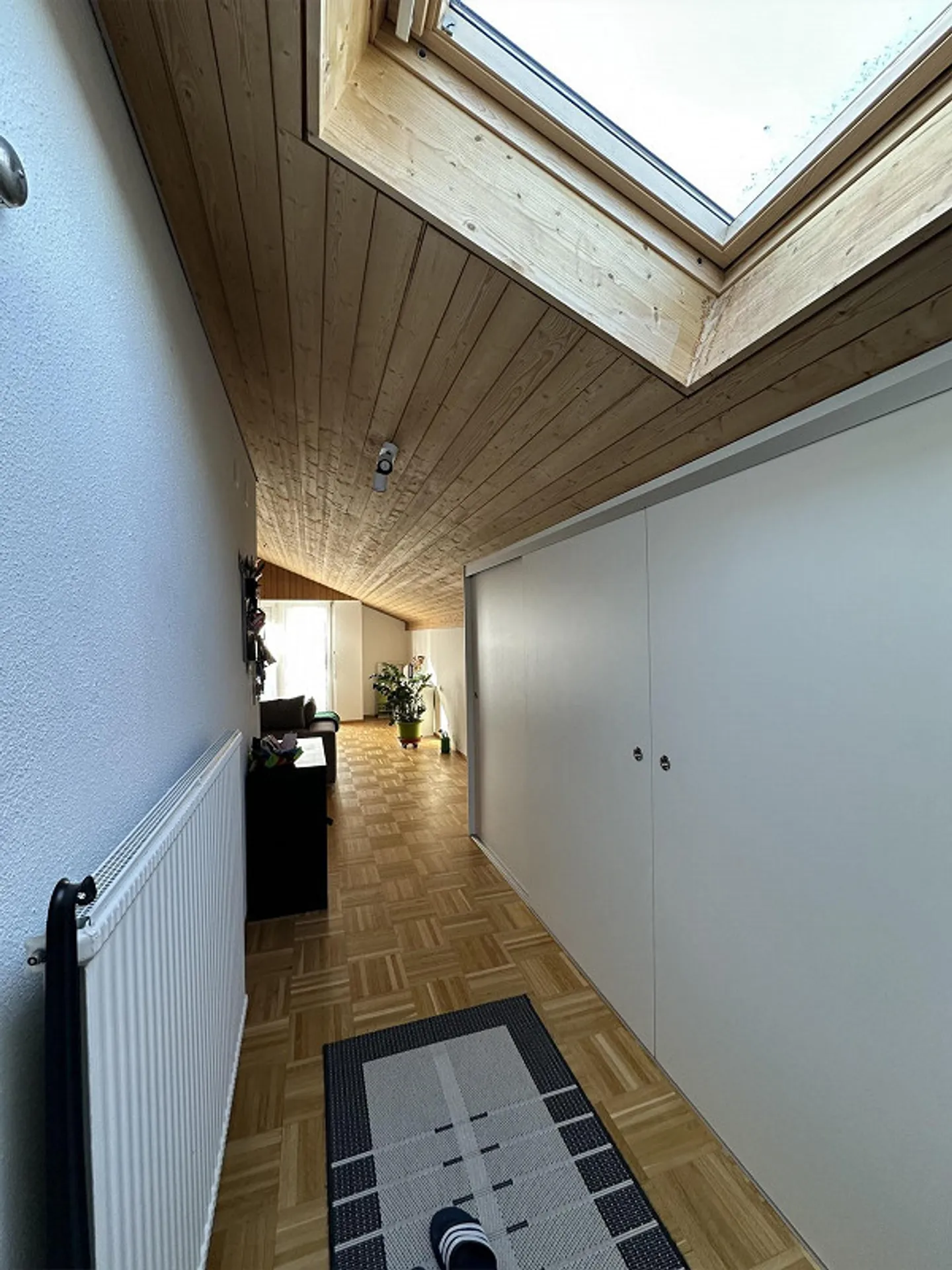 Charmante Dachwohnung - Foto 1 von 10