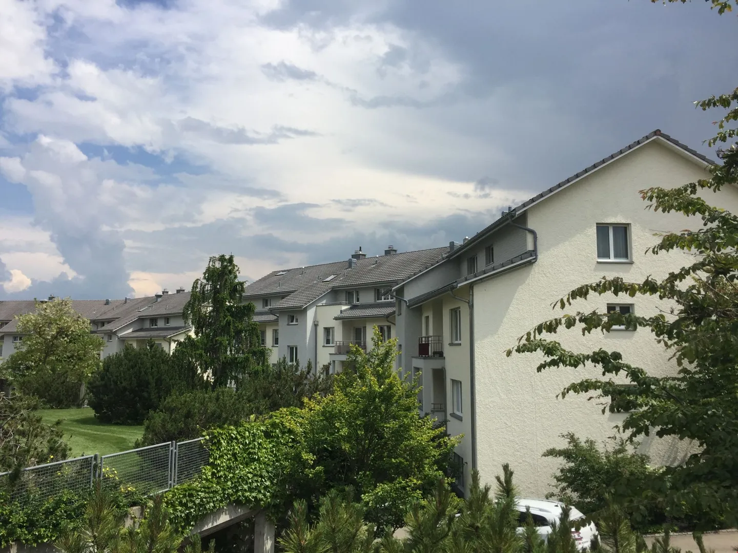 Belle appartement de 3,5 pièces au rez-de-chaussée dans un quartier résidentiel calme - Photo 4 sur 5