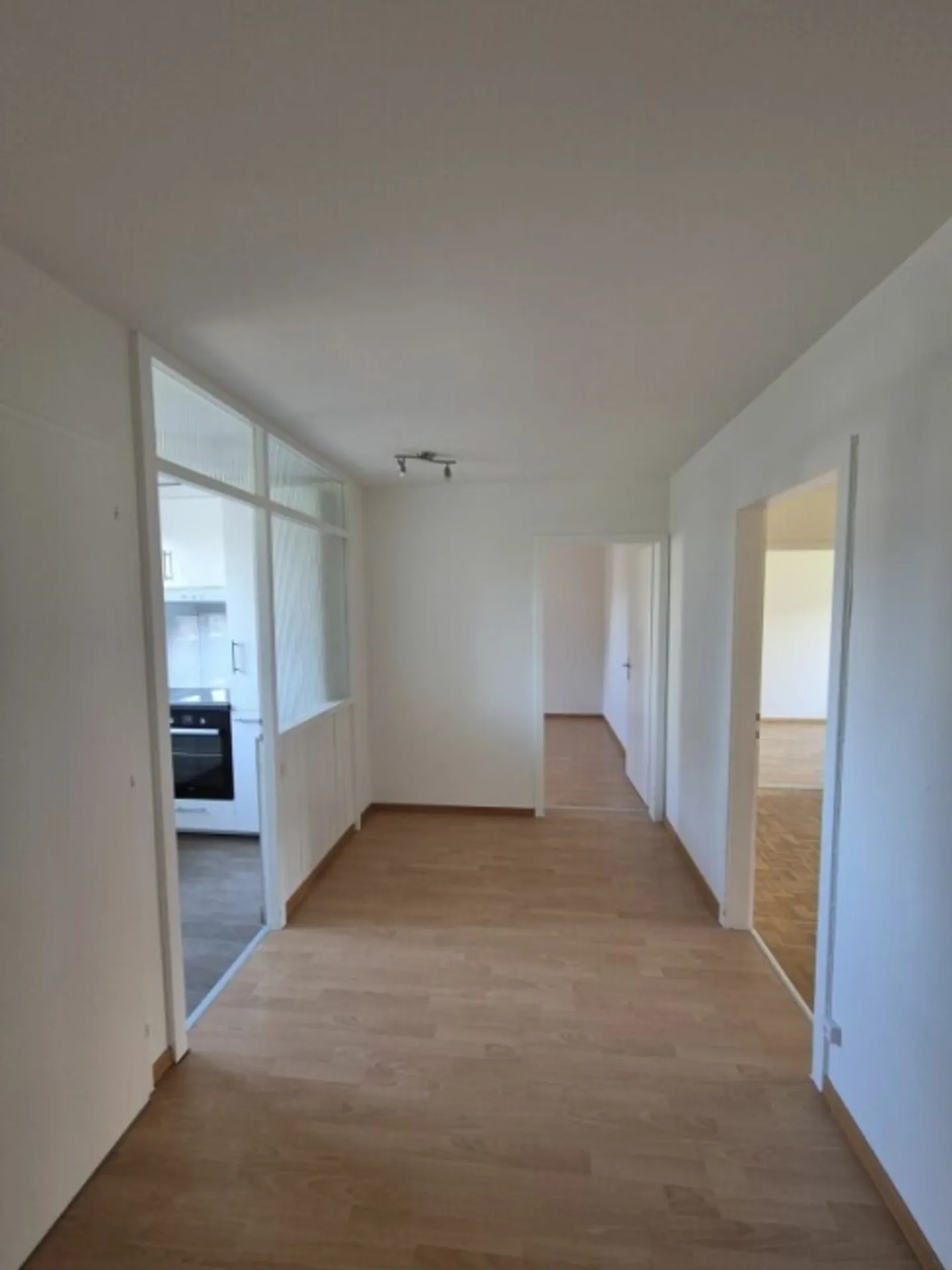 Apartment for rent - Photo 1 of 10