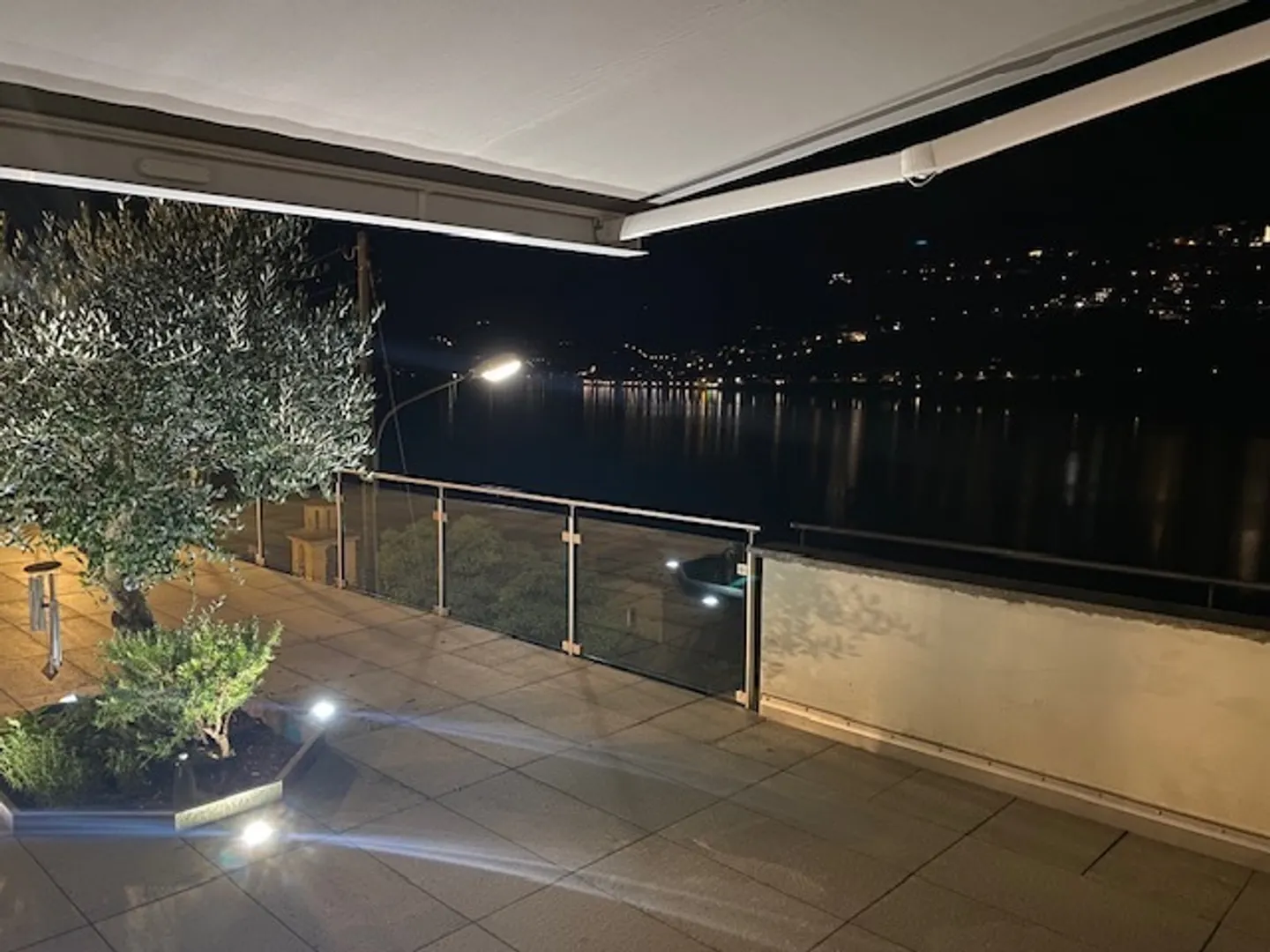 Elegante Villa mit Pool in Lugano - Foto 12 von 13