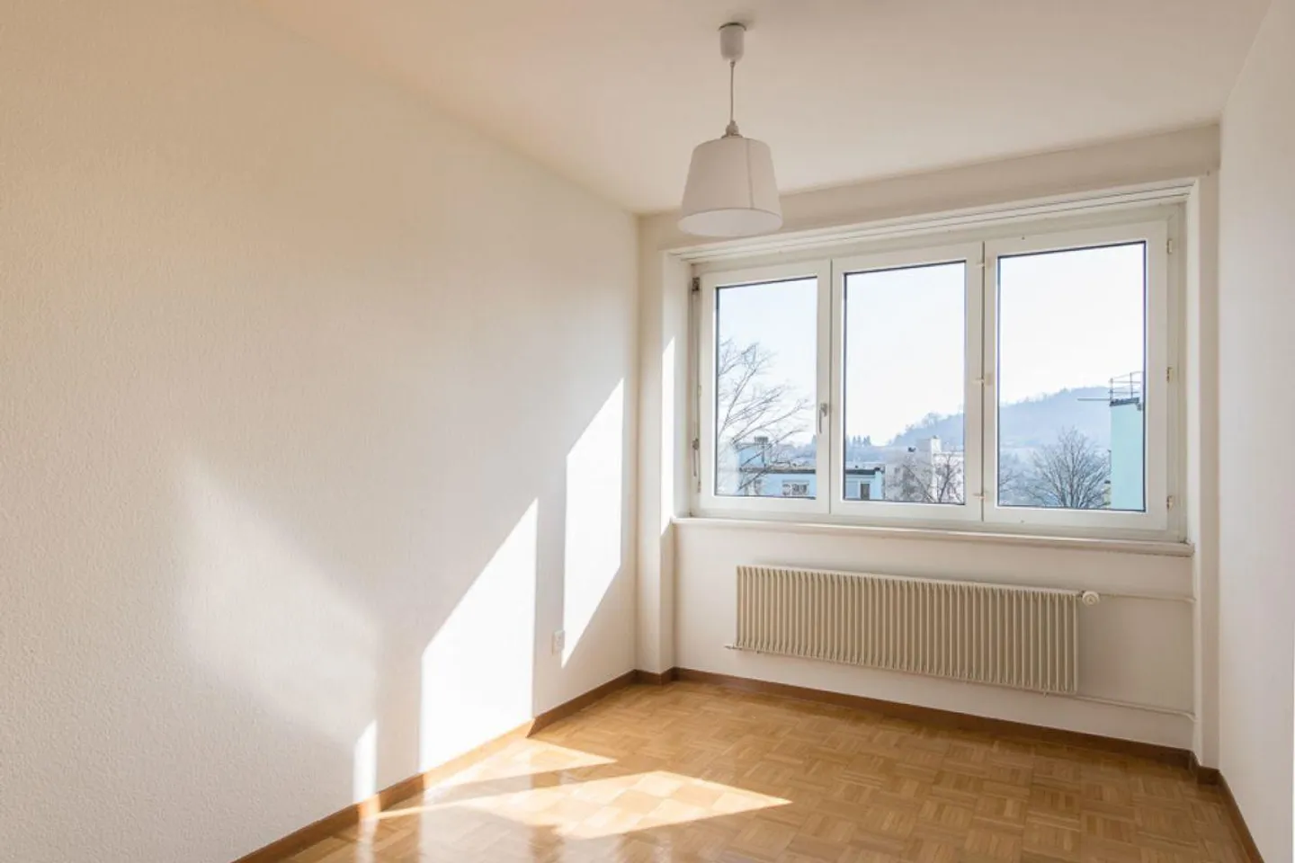 Bright apartment with a view of the GREEN - Photo 6 of 7