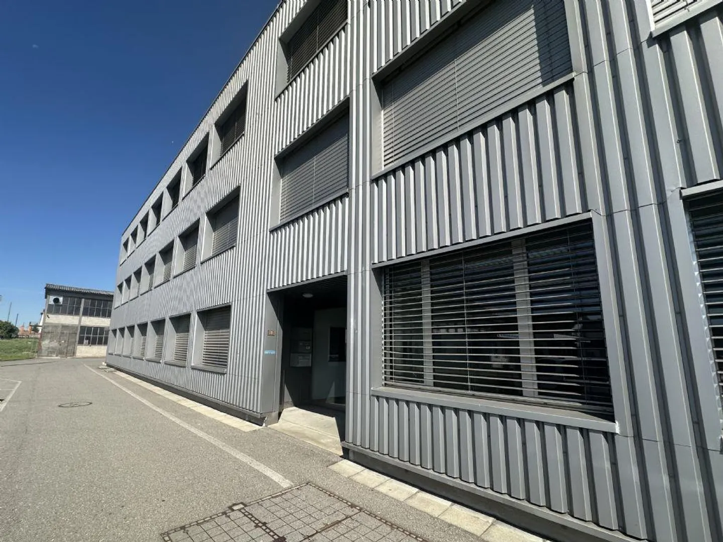 UFFICI I VISIBILITÀ I ALLA PISTA - Foto 1 di 7