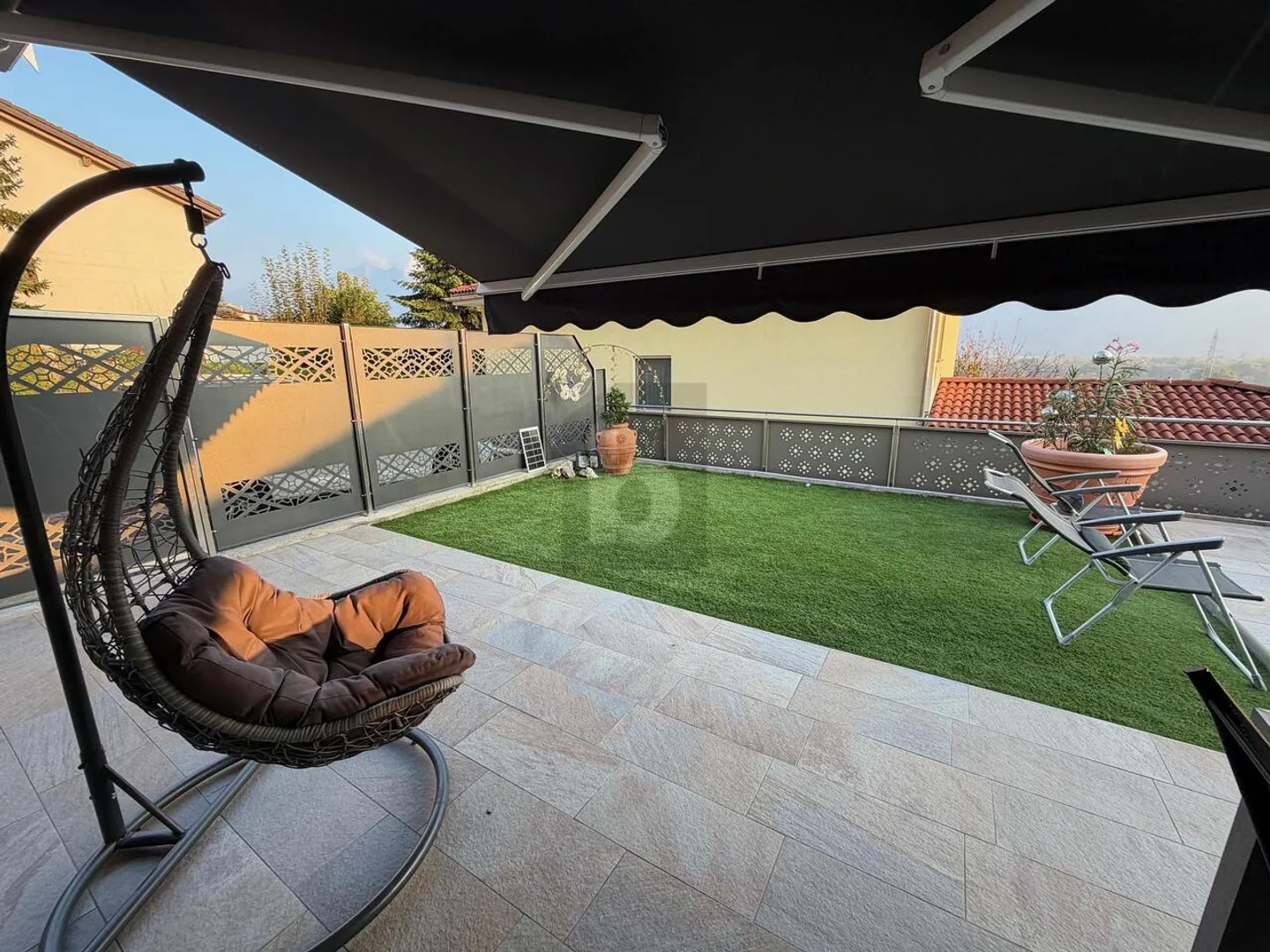 Elegante Villa mit Privatpool - Foto 2 von 6