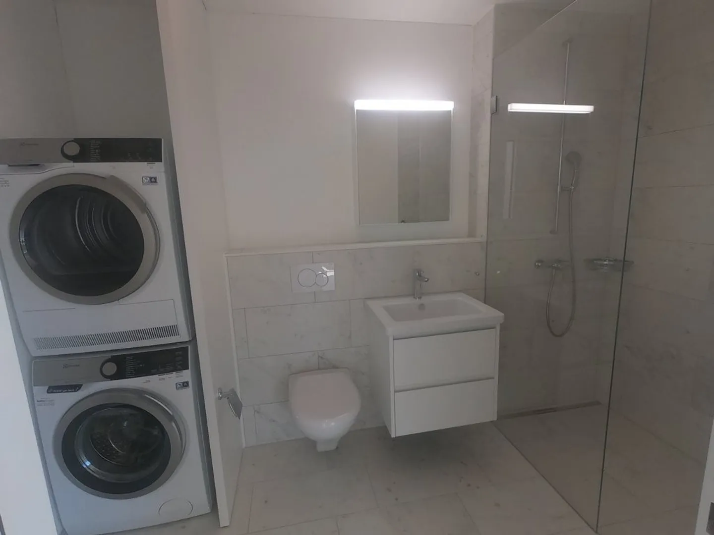 Moderne 3.5-Zimmerwohnung mit Blick ins Grüne - Foto 6 von 7