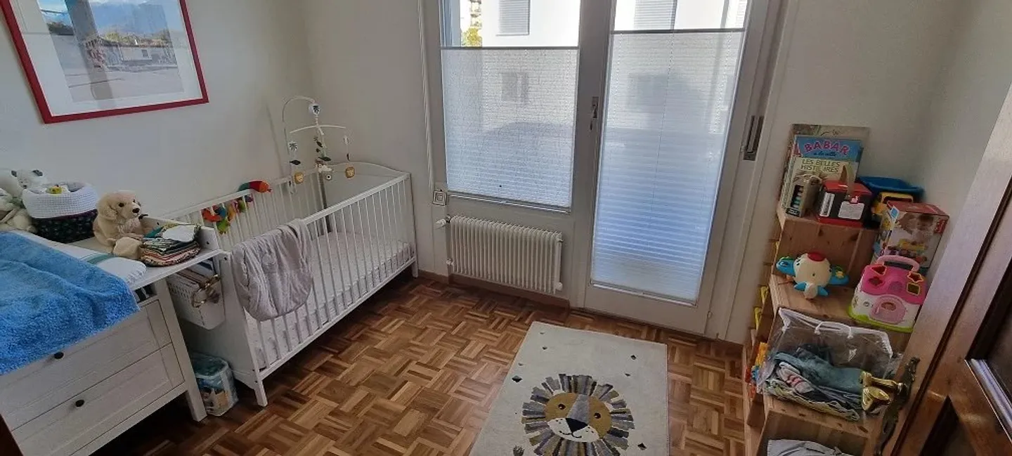 Superb apartment with lake view, 3.5 rooms on the 2nd floor - Photo 4 of 7