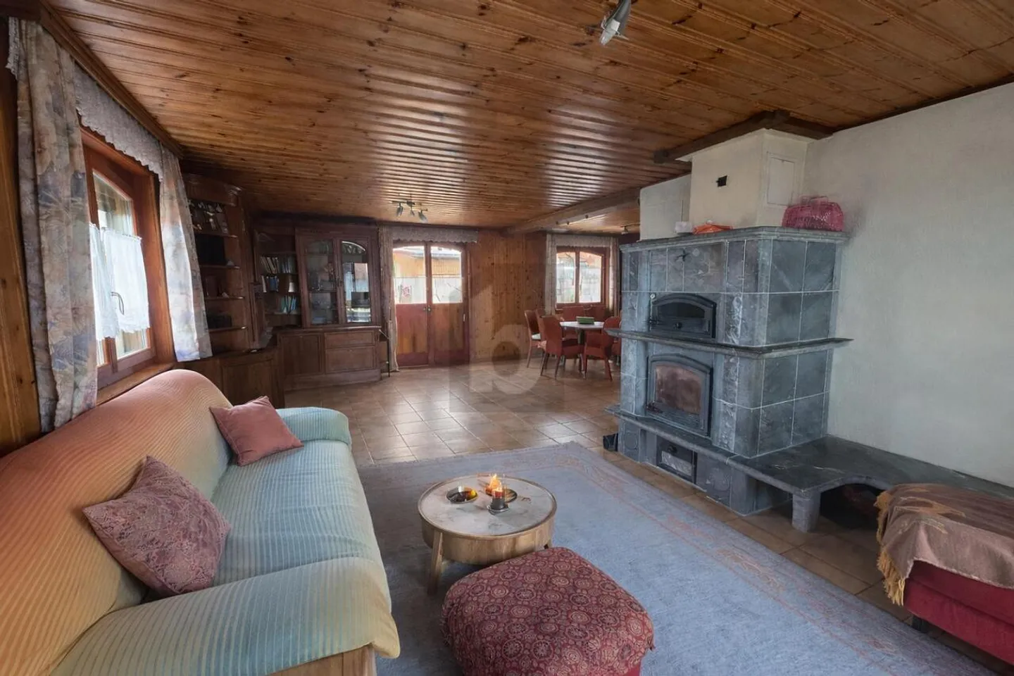 EINFAMILIENHAUS MIT GROSSEM GARTEN - Foto 4 von 6