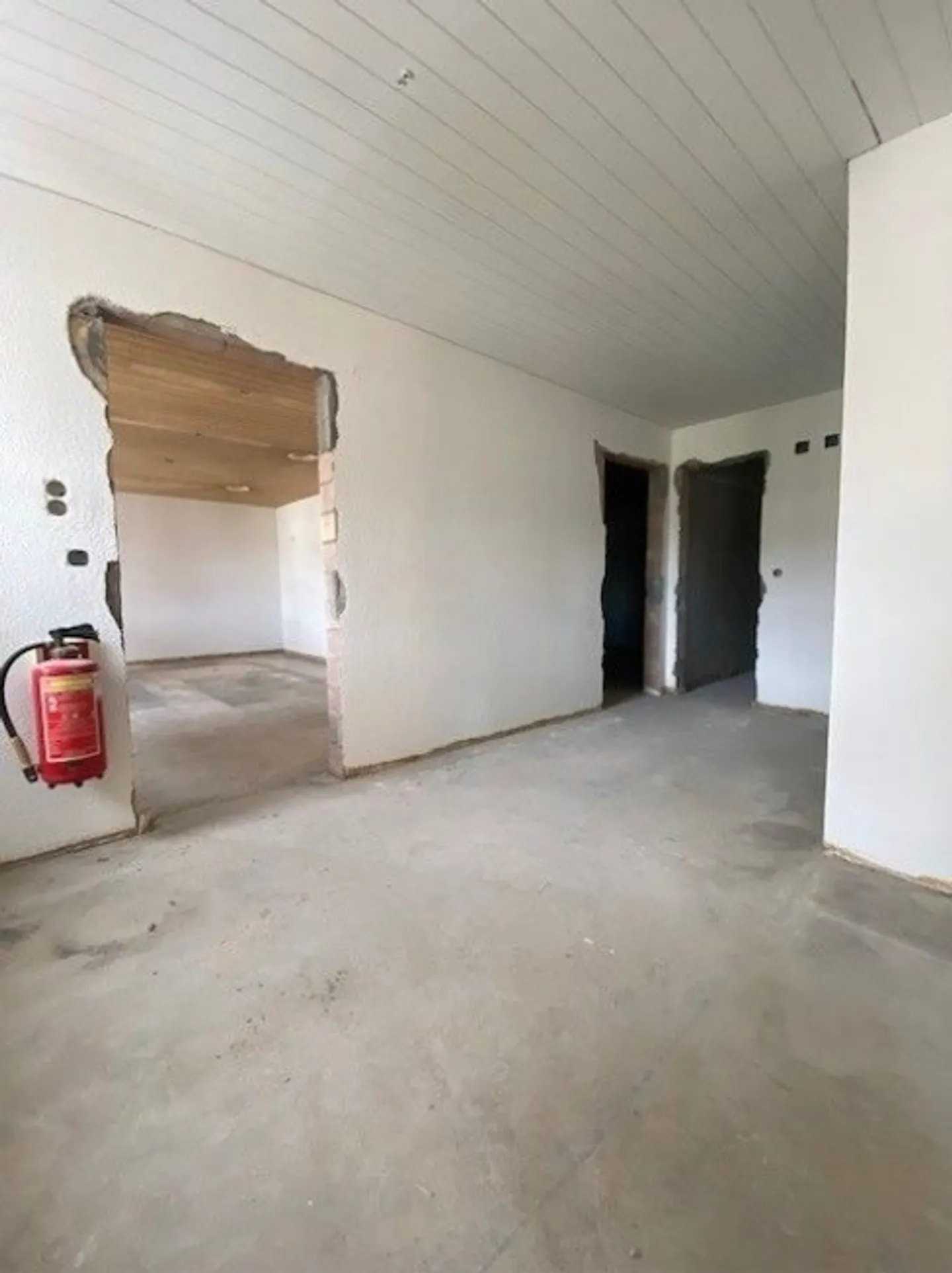 Office space for rent - Photo 5 of 7