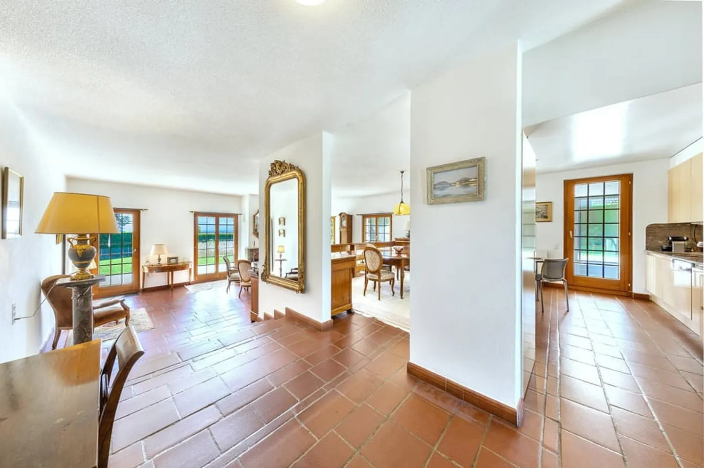 Magnifica villa indipendente di 7,5 locali a Chéserex - Foto 5 di 13