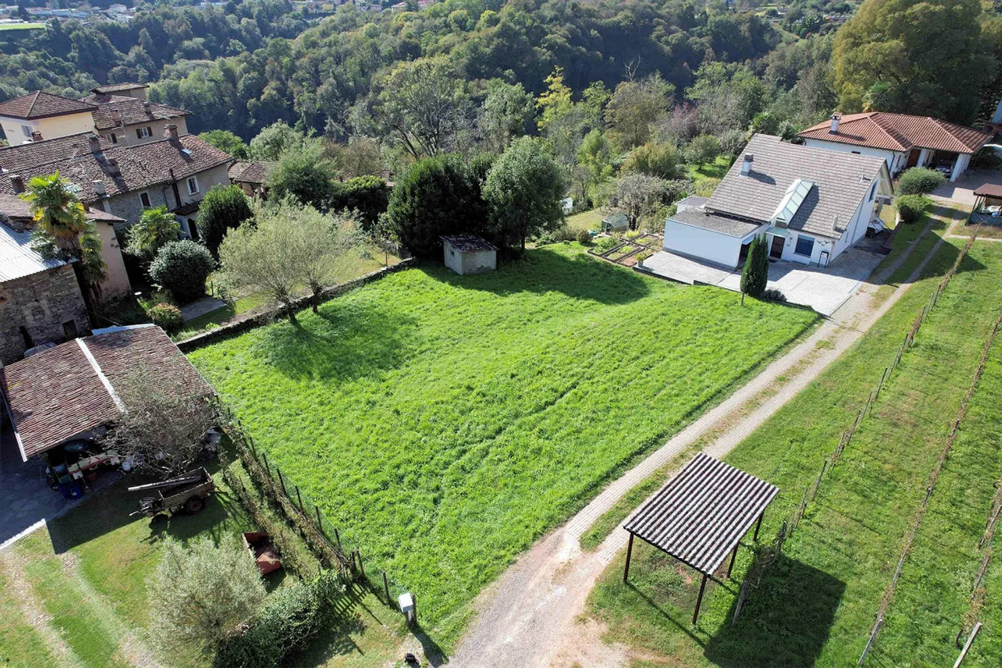 Terreno edificabile vicino a Lugano - Foto 2 di 12