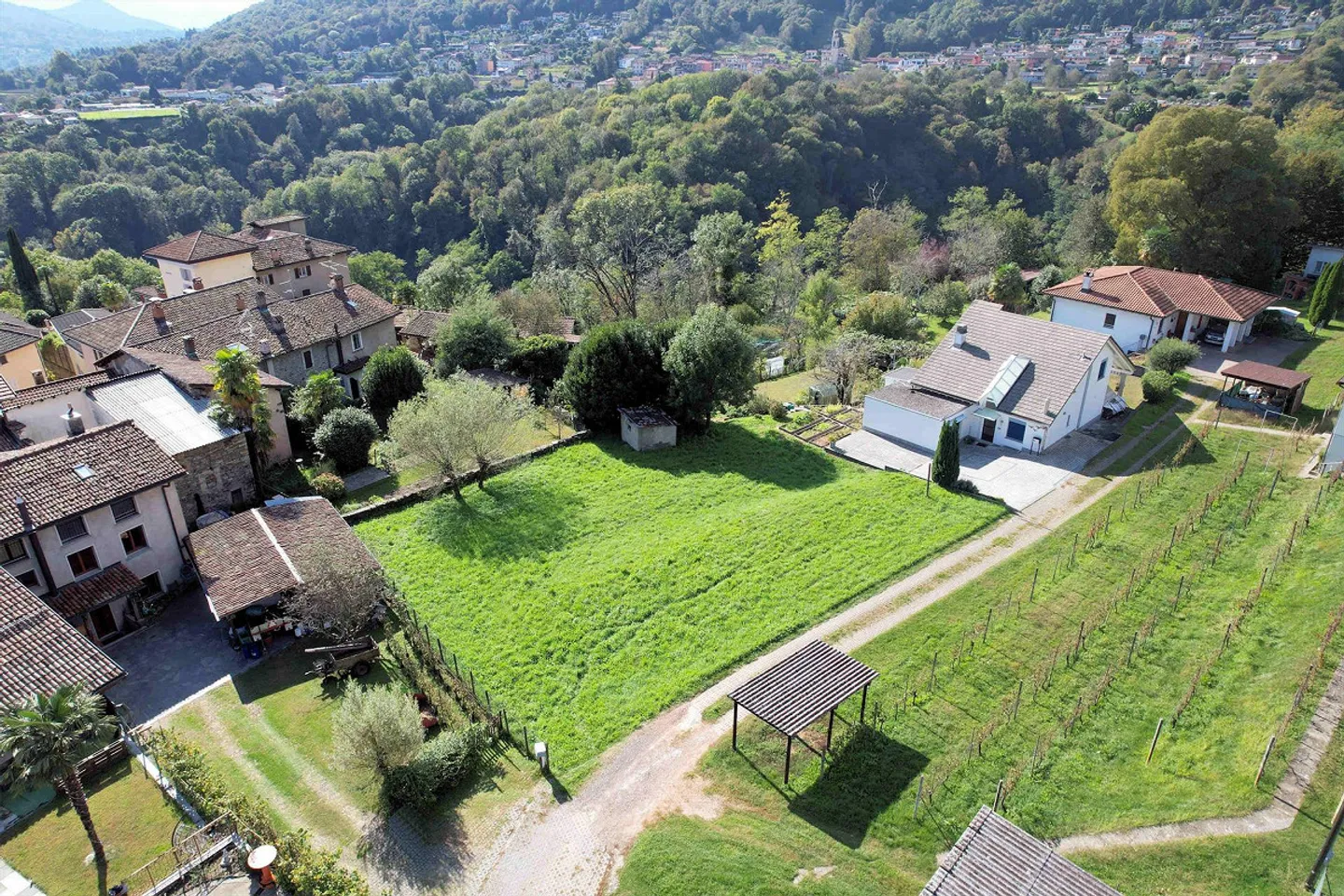 Terreno edificabile vicino a Lugano - Foto 10 di 12