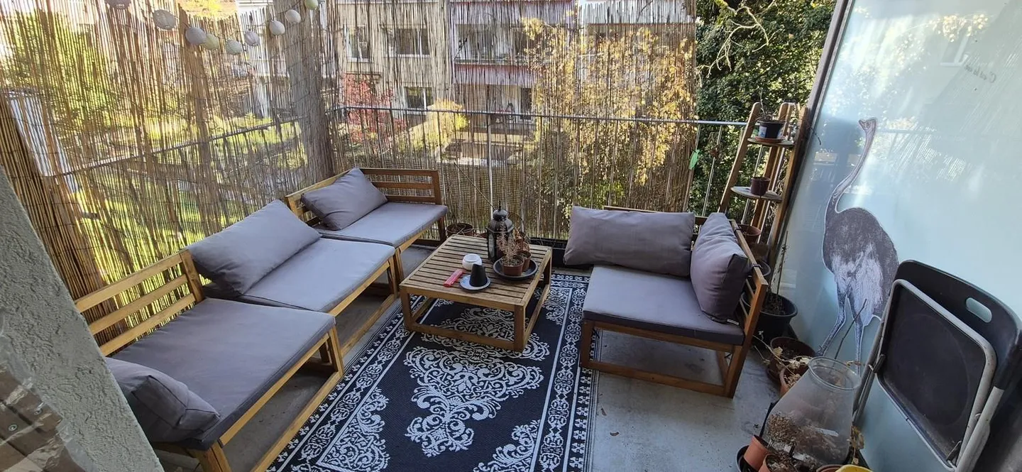 Modernes Apartment mit Balkon - Foto 1 von 5