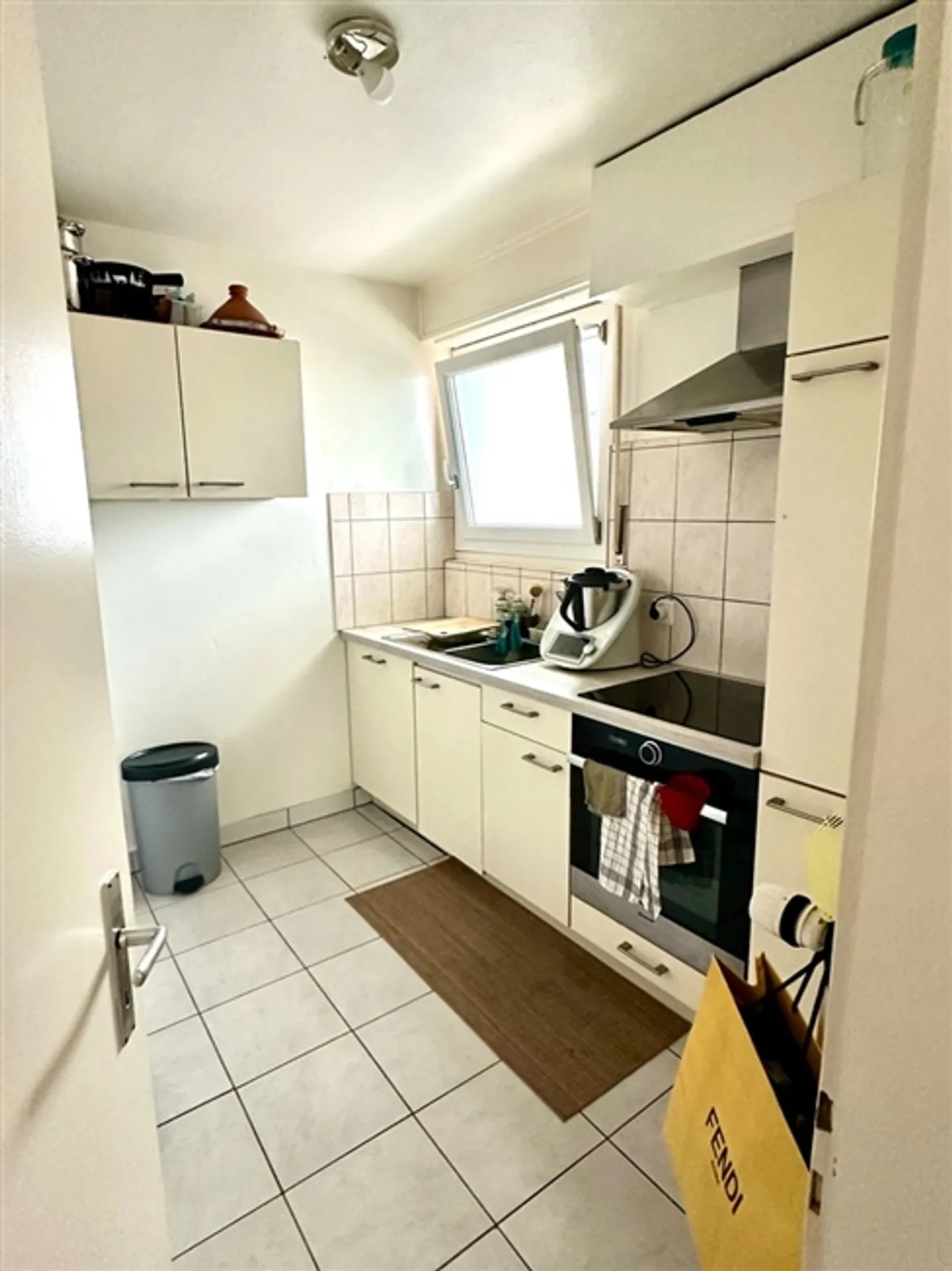 «Schöne 4,5-Zimmer-Wohnung im 4. Stock in Sierre» - Foto 4 von 5