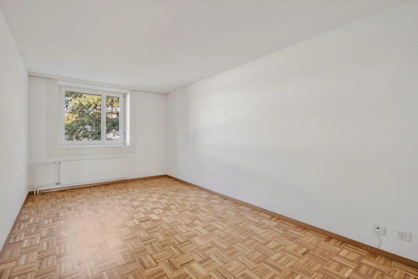 3.5 stanze in un quartiere tranquillo e verdeggiante - Foto 9 di 11