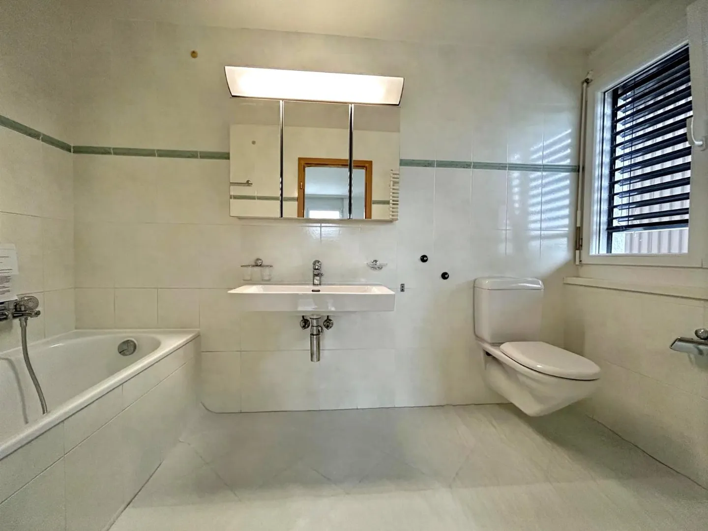 Appartement spacieux avec vue sur les vignes - Photo 10 sur 13