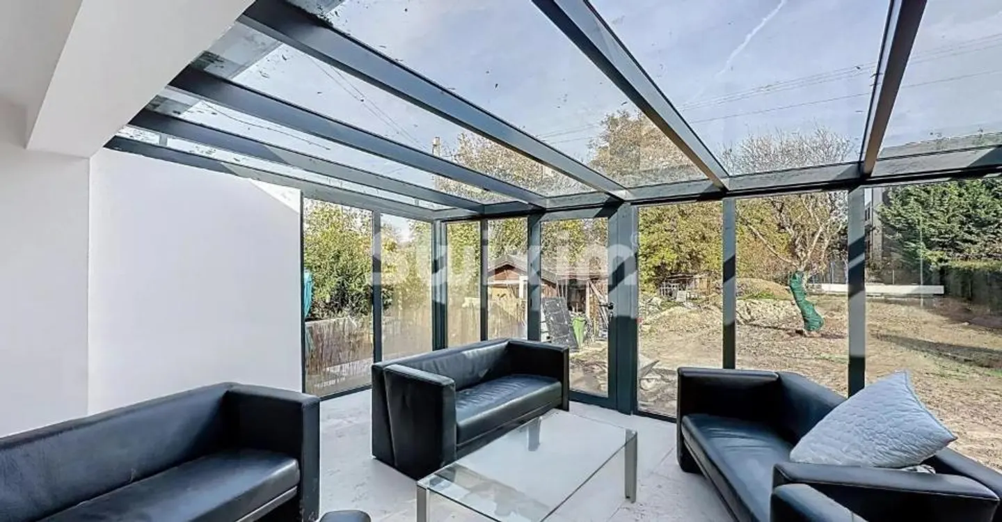 Casa di villaggio moderna a Vernier con appartamento indipendente - Foto 6 di 13