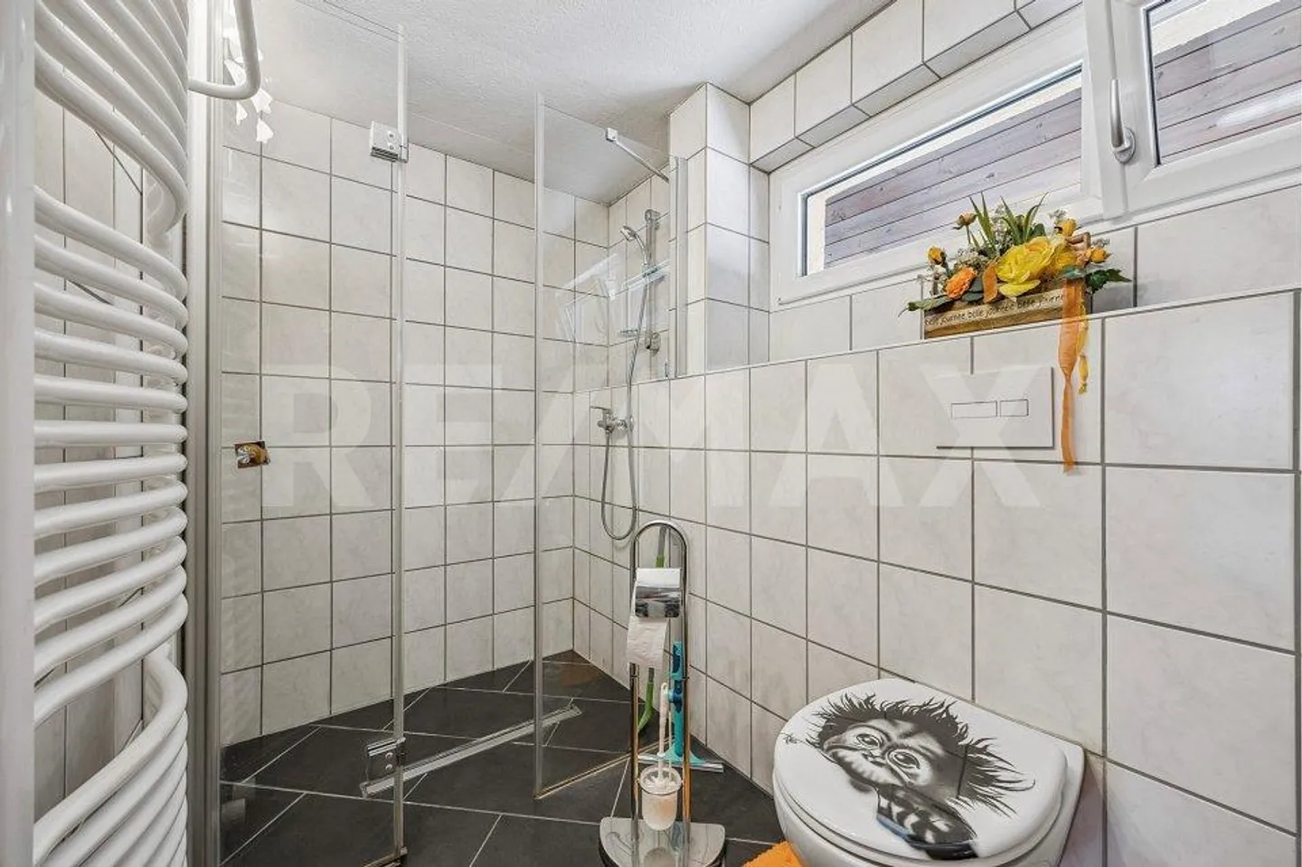 Maison résidentielle spacieuse avec potentiel - Photo 11 sur 13