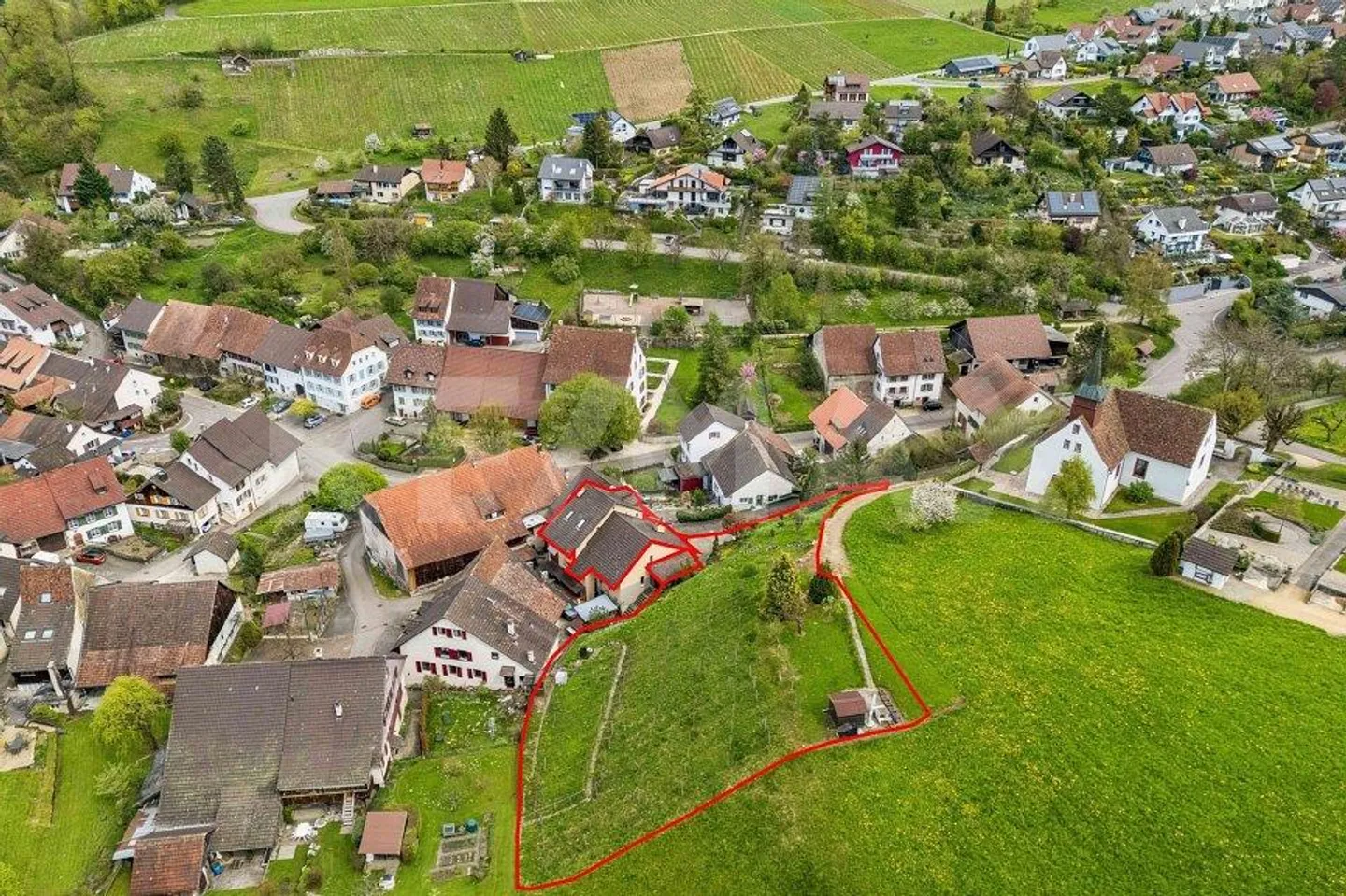 Maison résidentielle spacieuse avec potentiel - Photo 12 sur 13