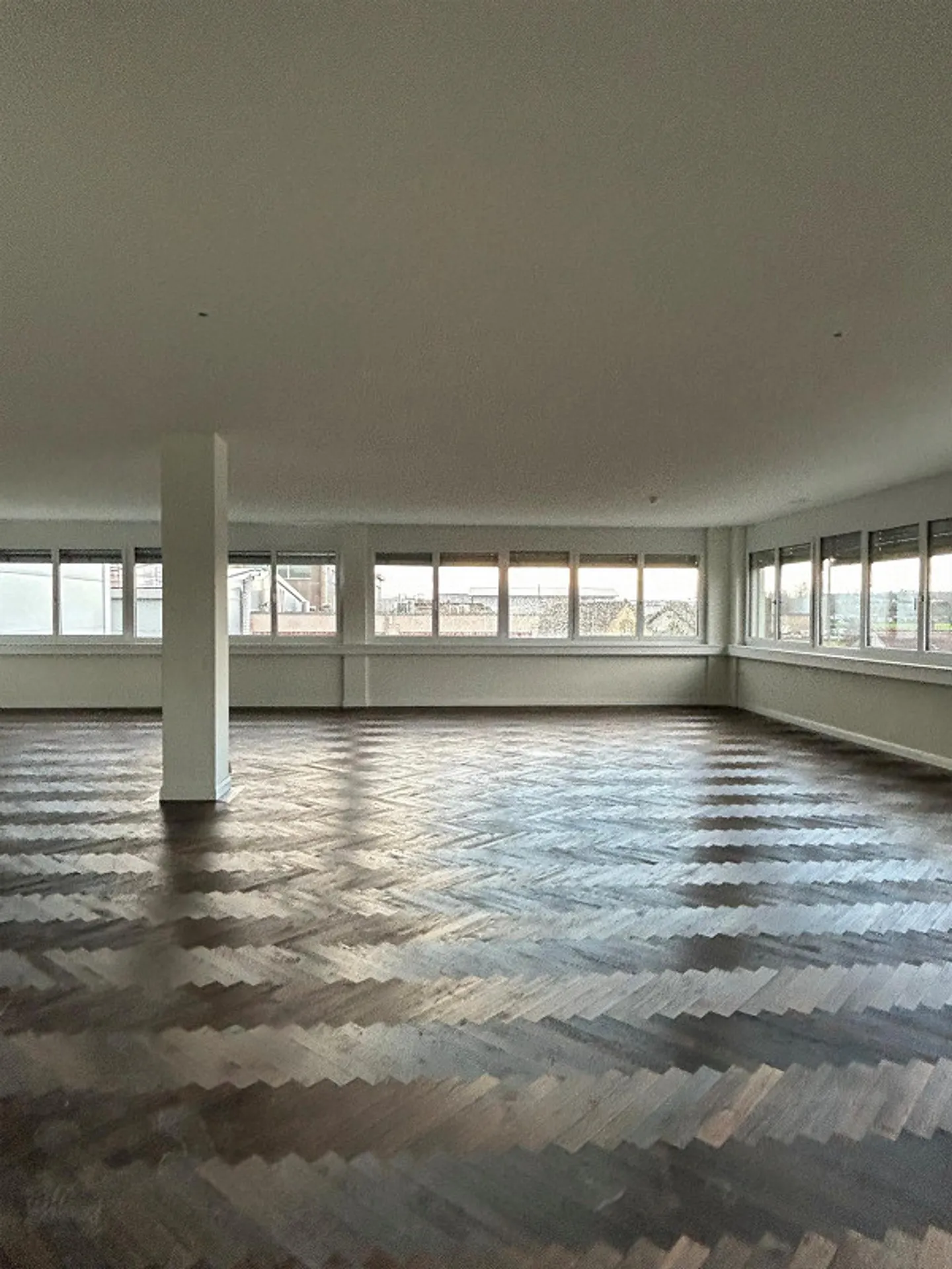 Nuovi uffici e spazi commerciali (200 - 3.400 m2) - Foto 4 di 8