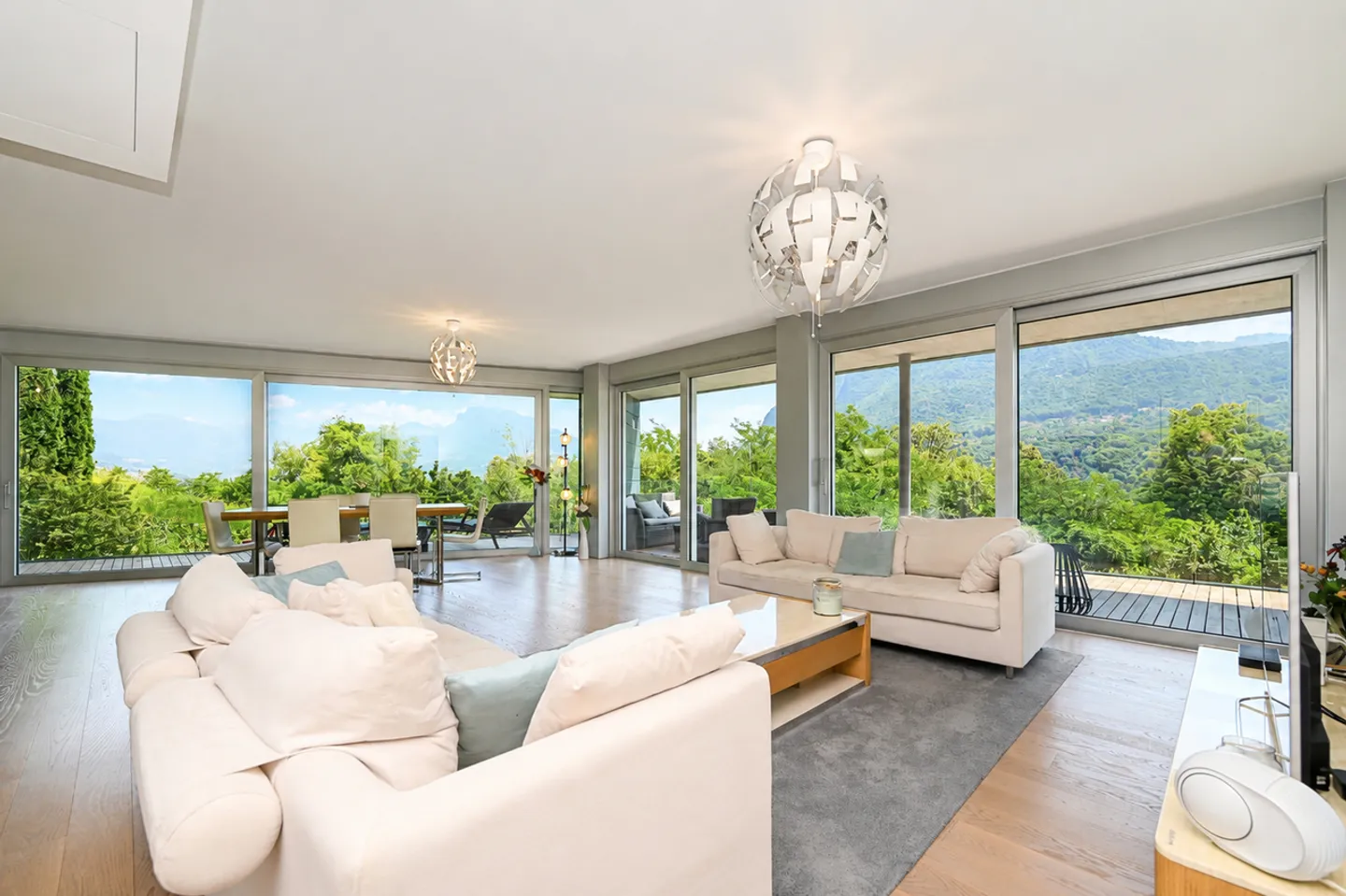 Elegant Apartment in Montagnola - Photo 8 of 26