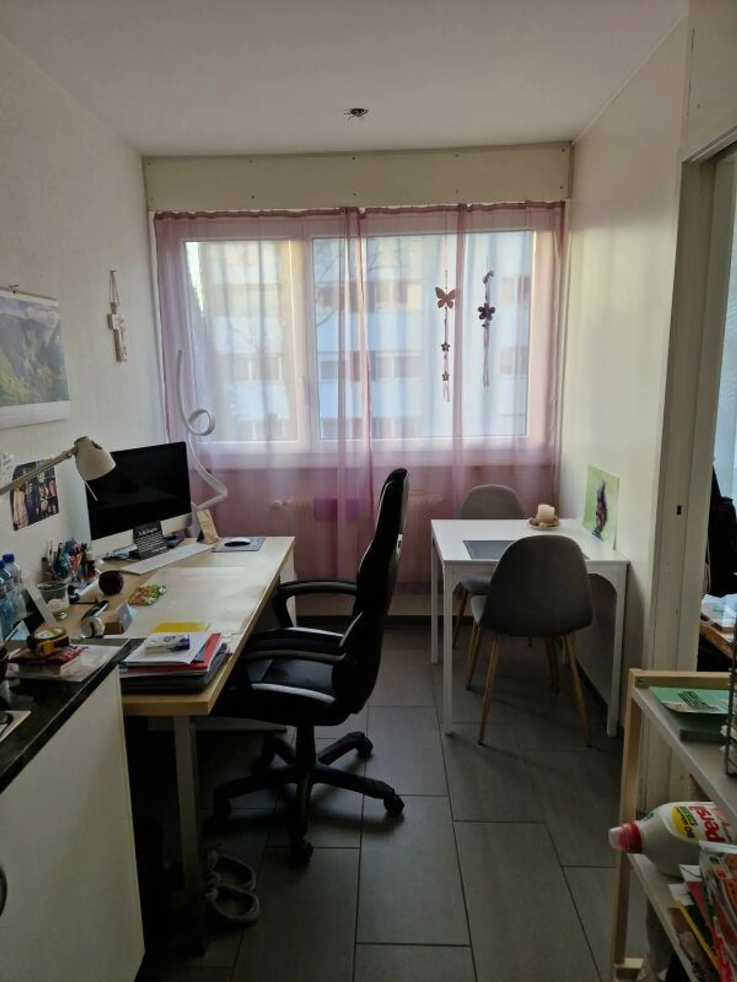 Cozy 1.5-room apartment with balcony in a central location - Photo 3 of 6