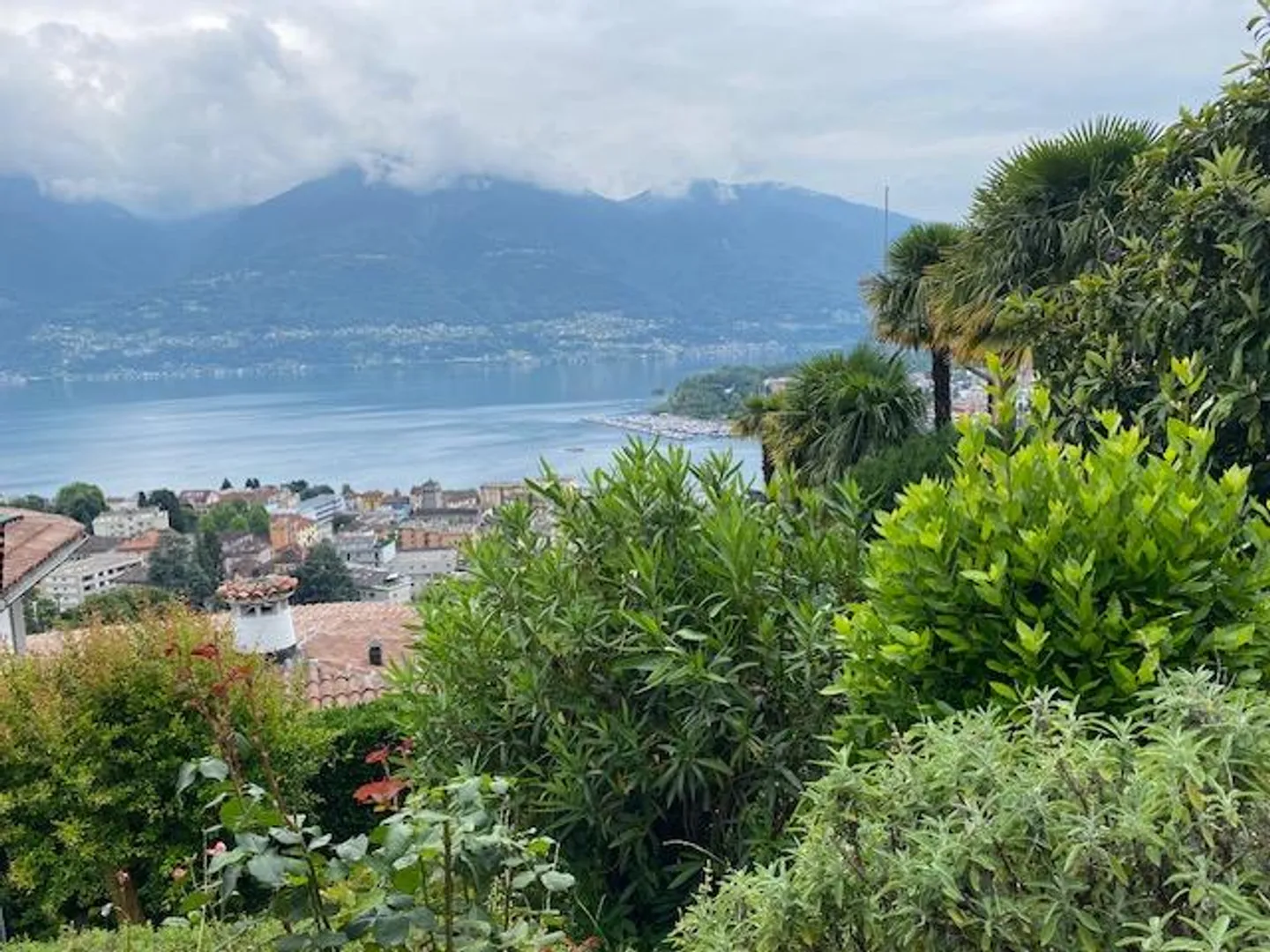 Casa vacanze con vista lago a Muralto - Foto 3 di 11