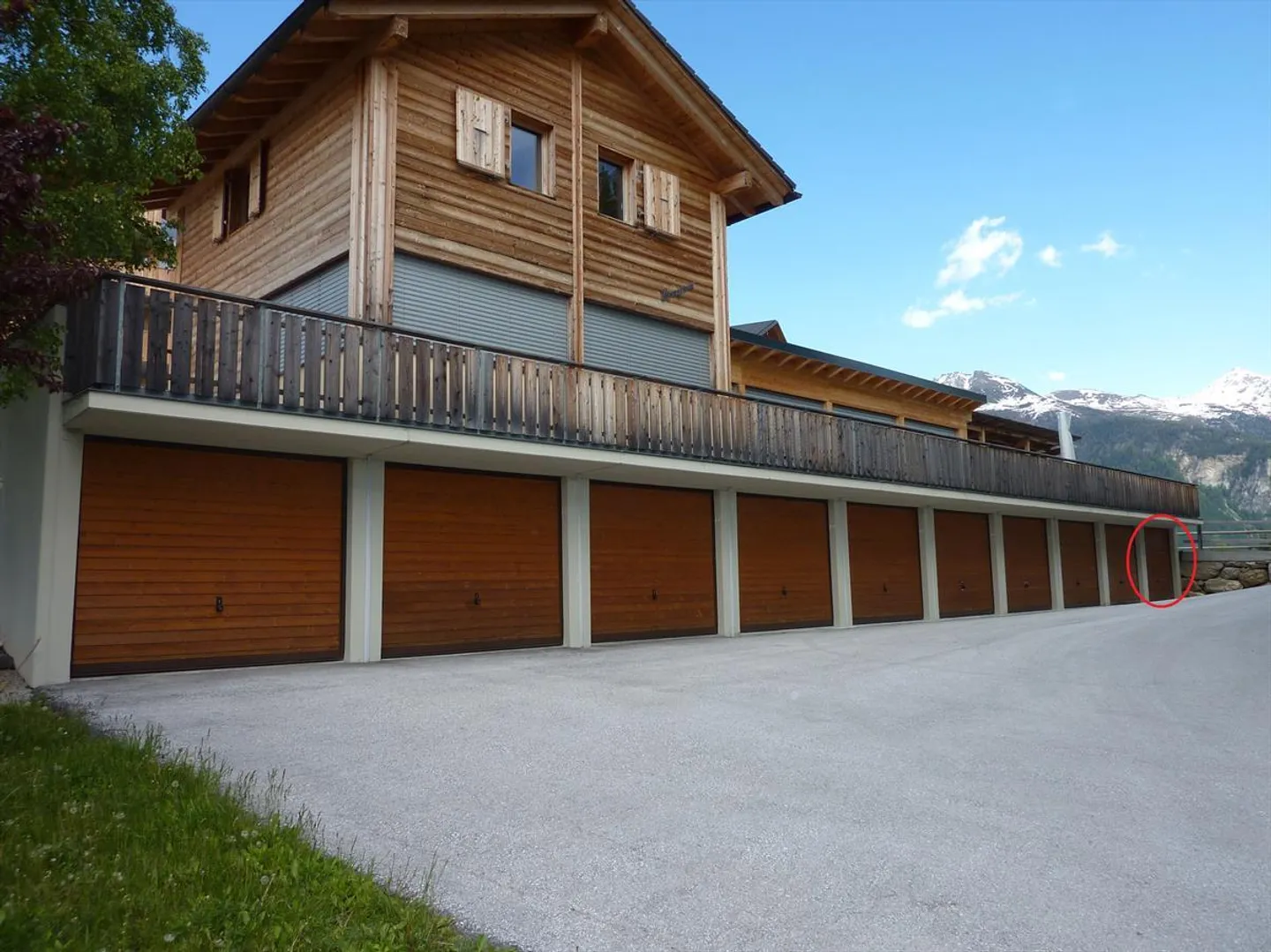 Garage n° 450 (10) Bouzerou - Foto 1 di 4