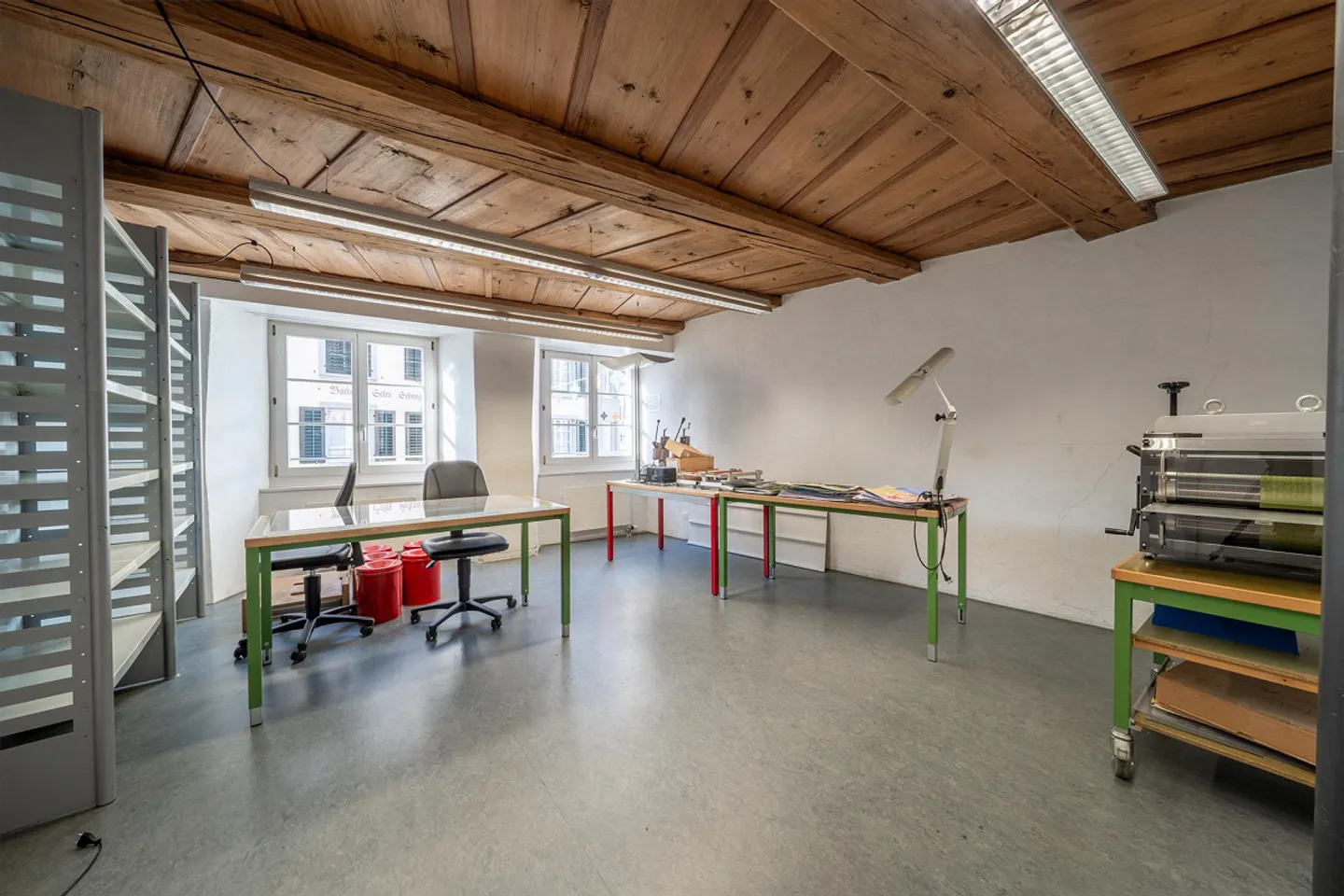 Charming Old Town Apartment Seeks New Tenant - Photo 4 of 9