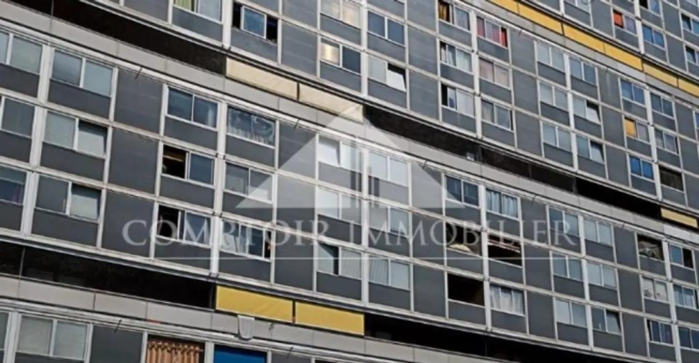 Espace moderne au sous-sol - Photo 1 sur 2