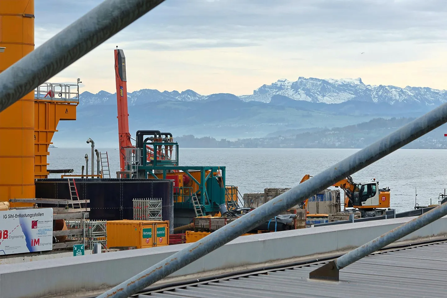 1.5 Room Loft by the Lake - Photo 3 of 18