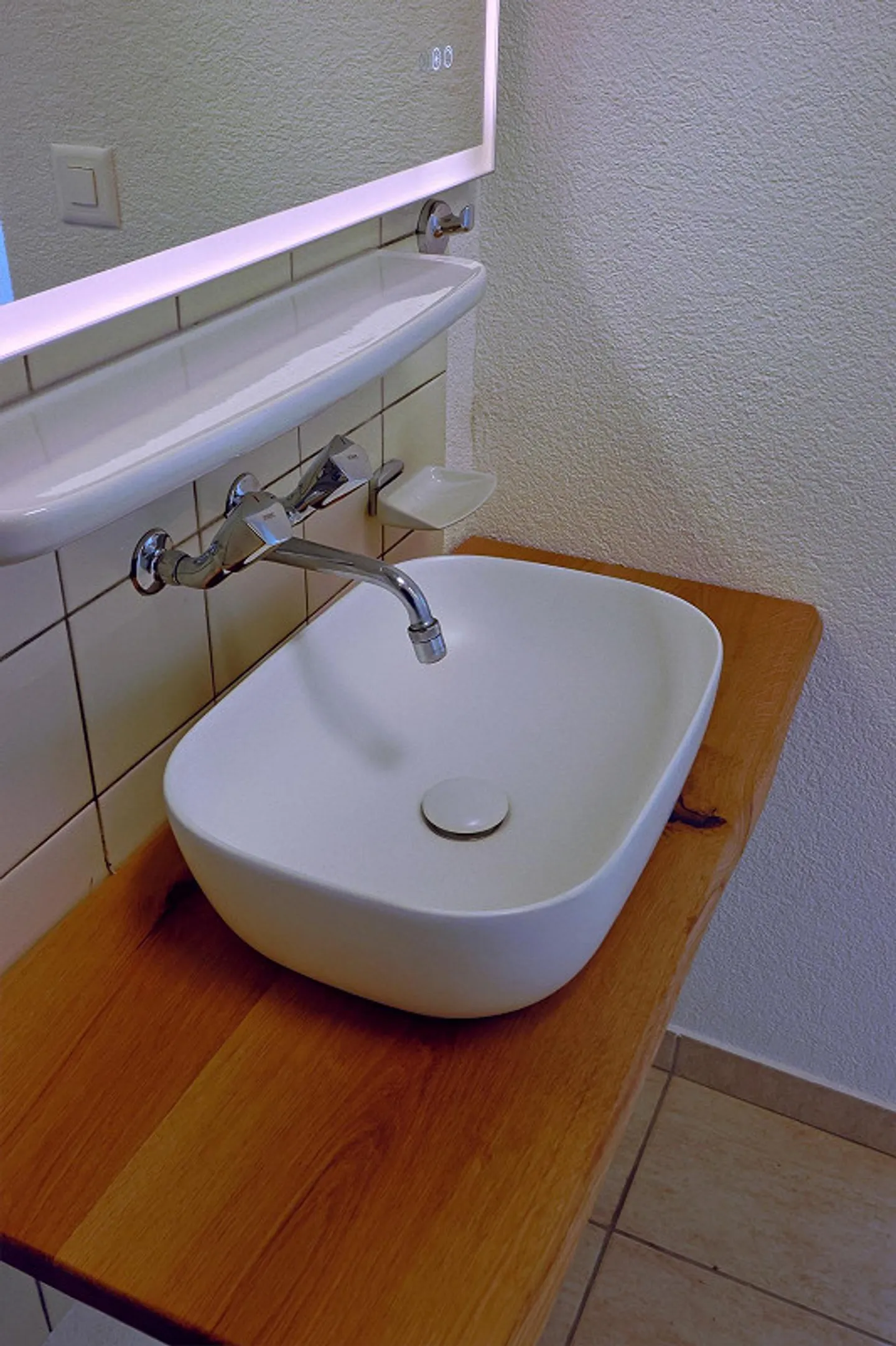 1.5 Room Loft by the Lake - Photo 10 of 18