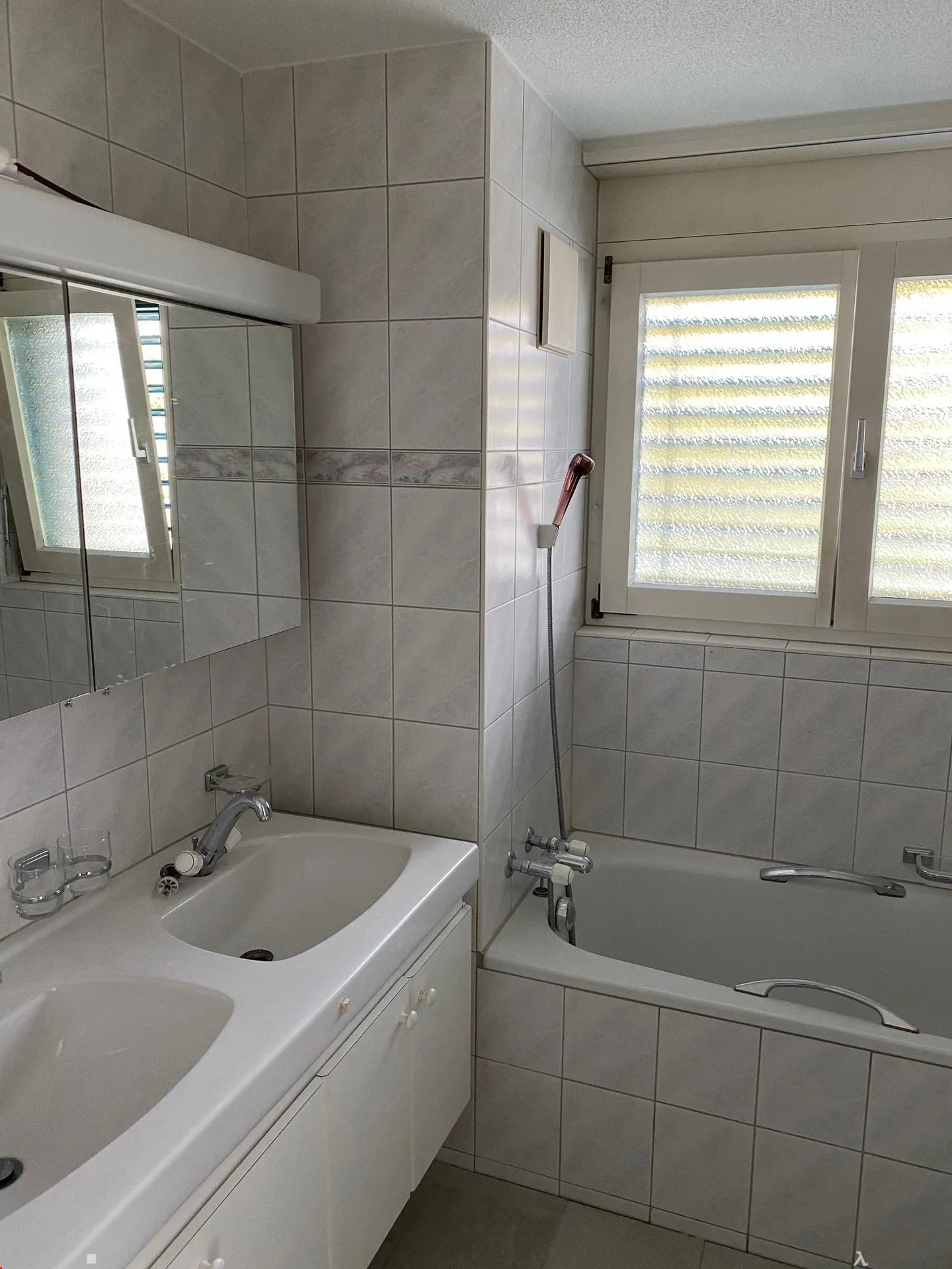 Appartamento affascinante 4 1/2 stanze in standard di proprietà - Foto 6 di 7