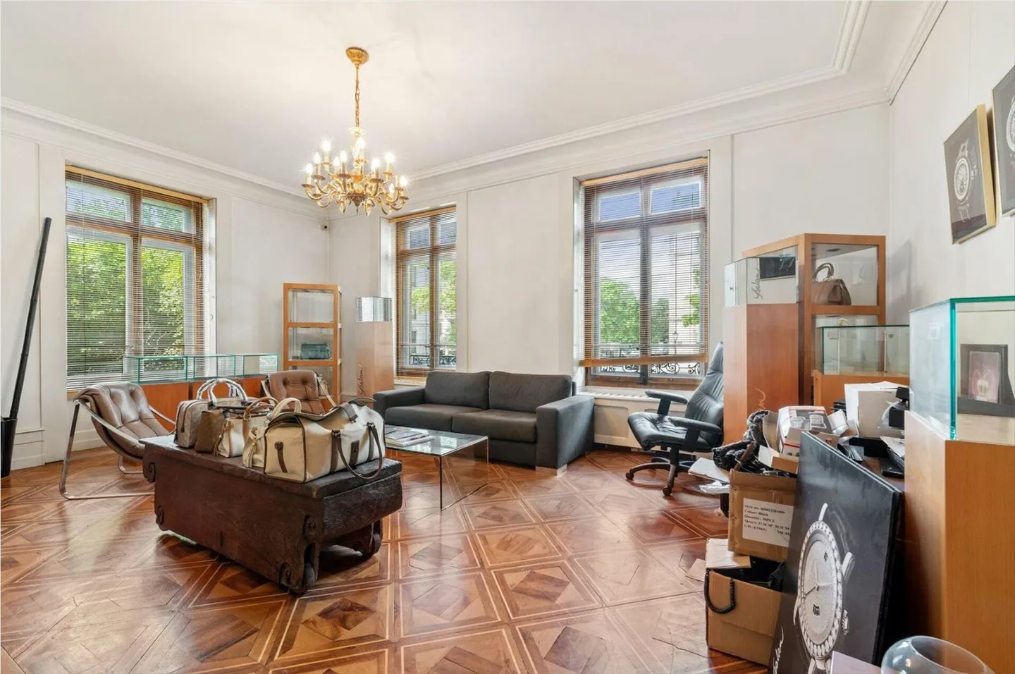 Exceptional private hotel in the heart of the city - Photo 10 of 13