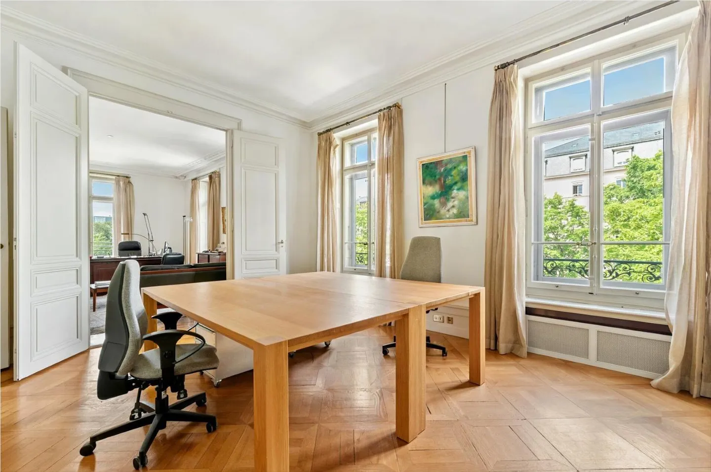 Exceptional private hotel in the heart of the city - Photo 11 of 13