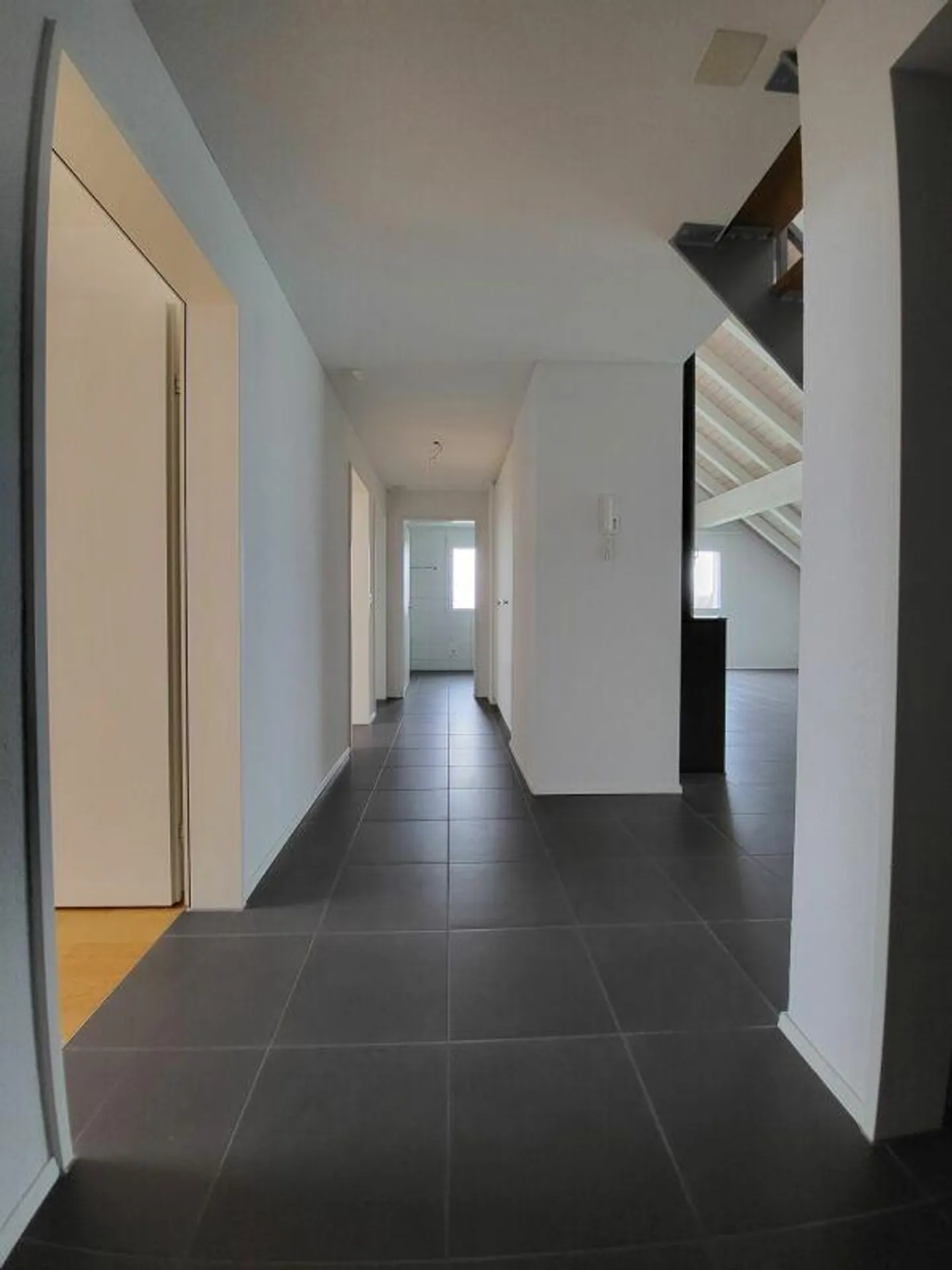 Geräumiges Loft in Kappelen - Foto 10 von 11