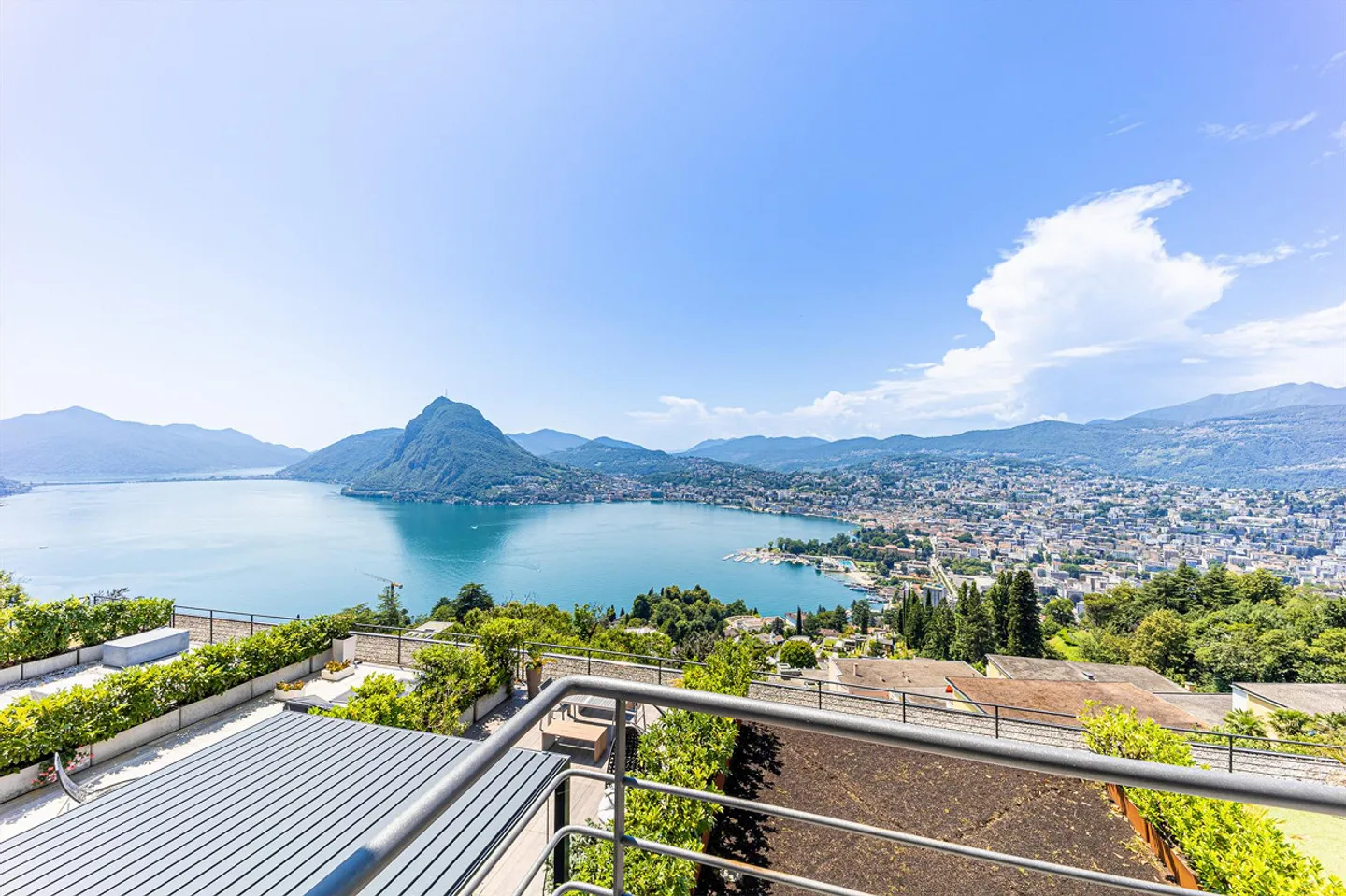 Renoviertes prestigeträchtiges Anwesen mit privatem Garten ? Aldesago, - Foto 1 von 17
