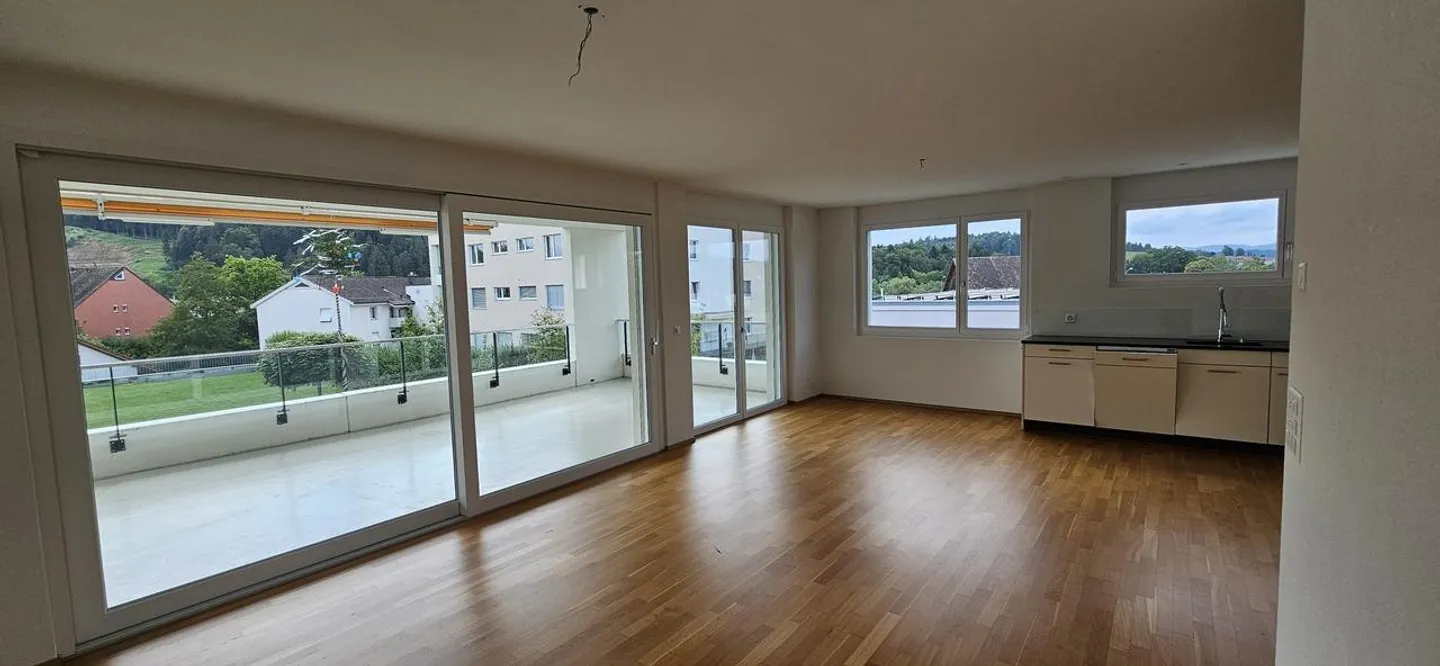 Apartment for rent - Photo 2 of 13