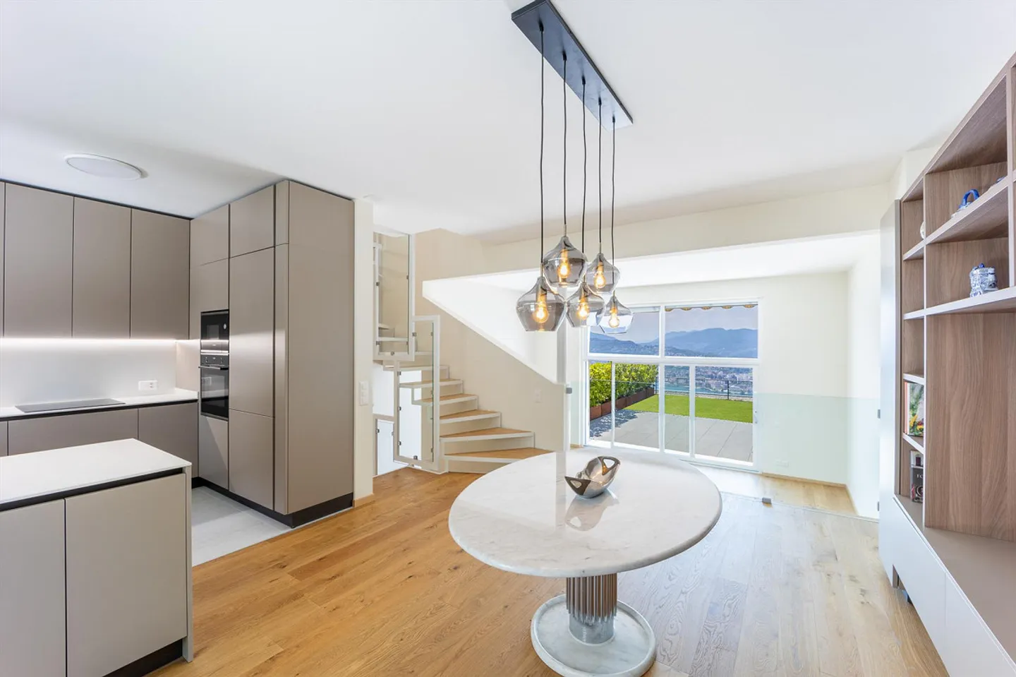 Renoviertes prestigeträchtiges Anwesen mit privatem Garten ? Aldesago, - Foto 10 von 17