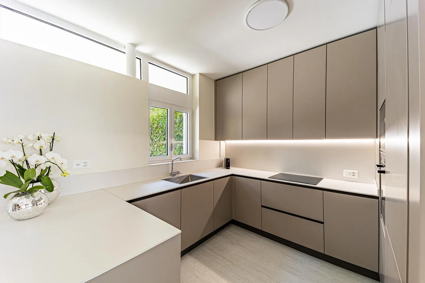 Renoviertes prestigeträchtiges Anwesen mit privatem Garten ? Aldesago, - Foto 11 von 17