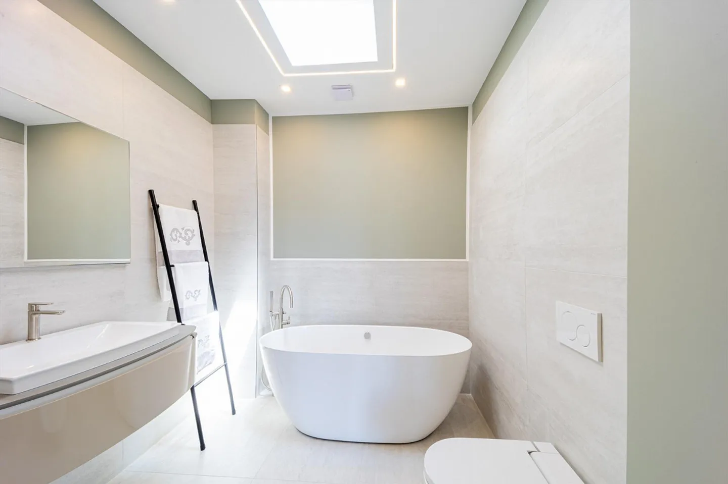 Renoviertes prestigeträchtiges Anwesen mit privatem Garten ? Aldesago, - Foto 15 von 17