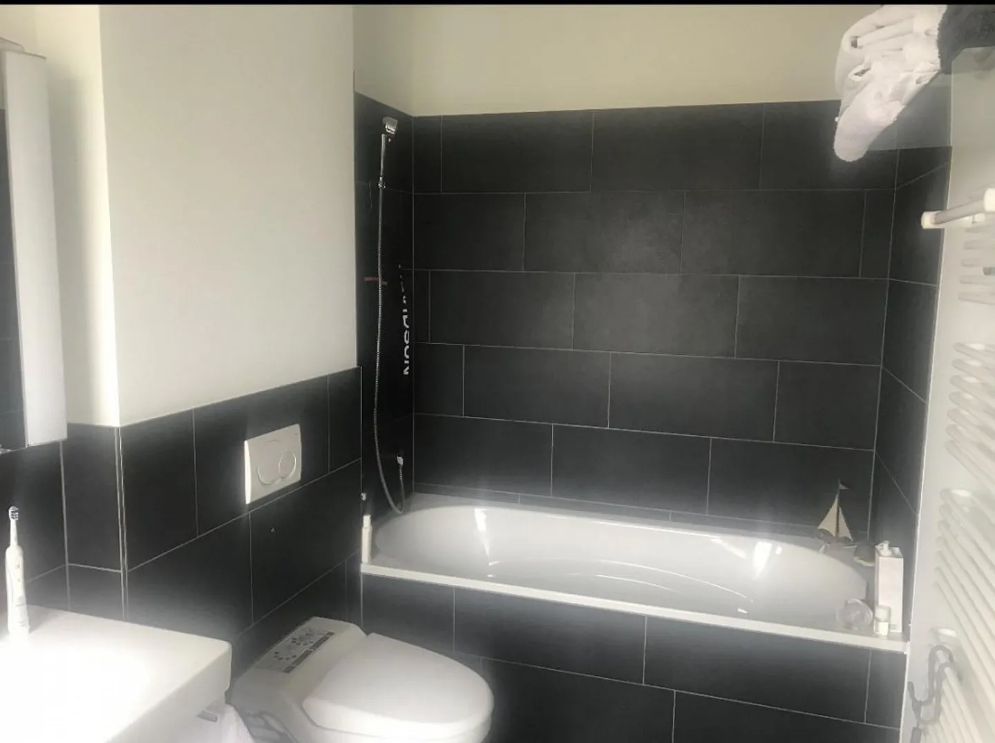 High-quality 4.5-room penthouse apartment in Glattbrugg - Photo 5 of 13