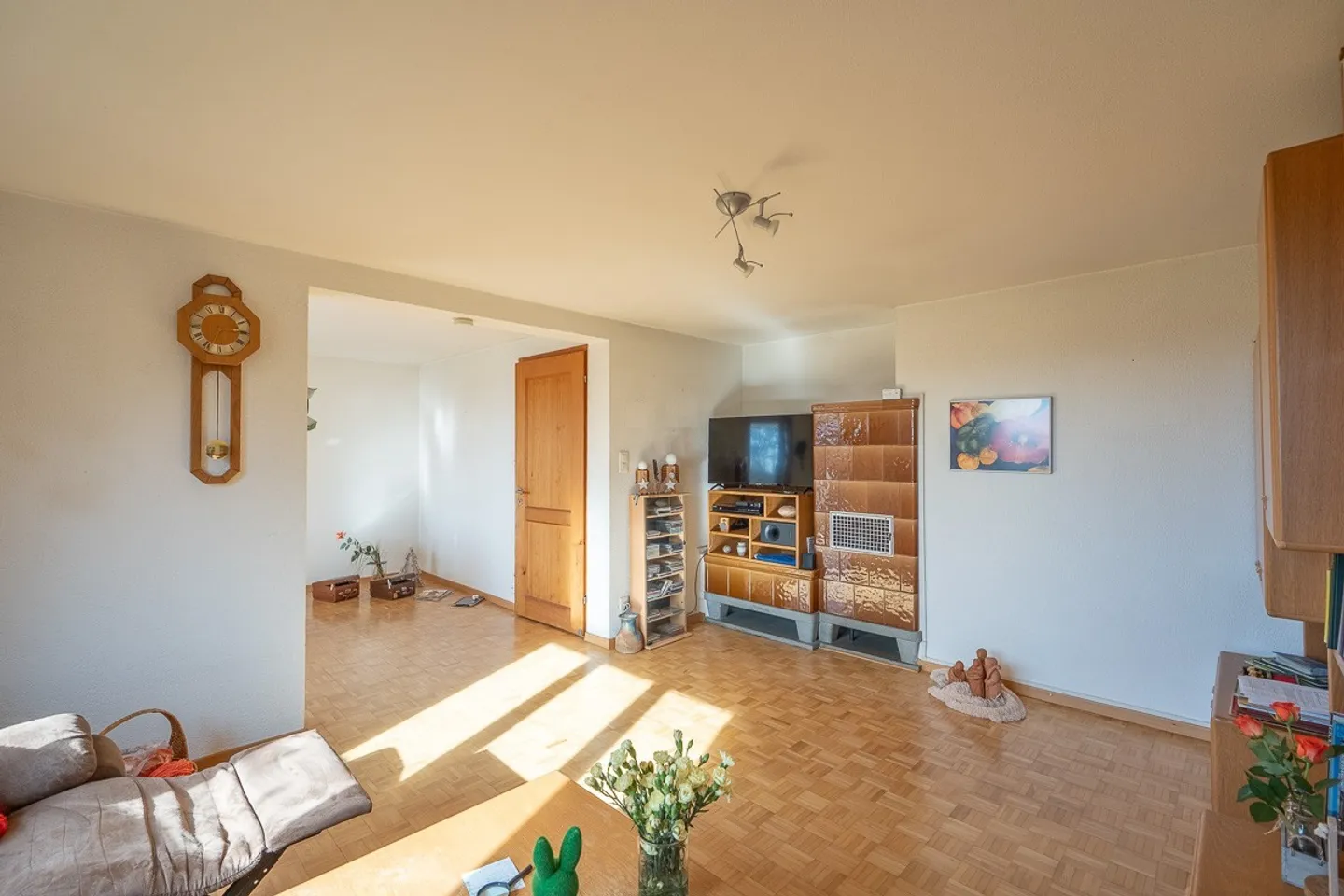 Charmantes Reihenmittelhaus in Feldli - Foto 2 von 10