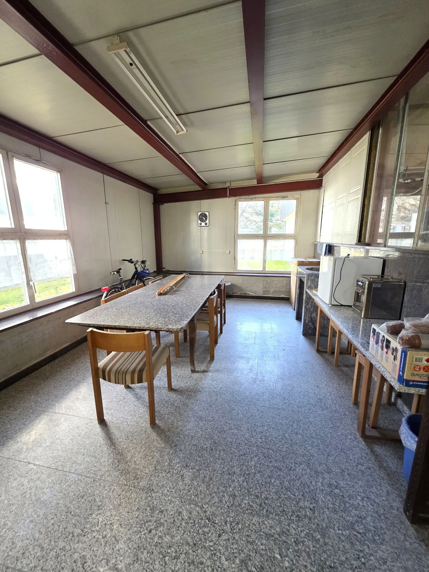 Wohn- & Gewerbeliegenschaft mit unbegrenztem Entwicklungspotential an Top-Standort - Photo 12 of 31