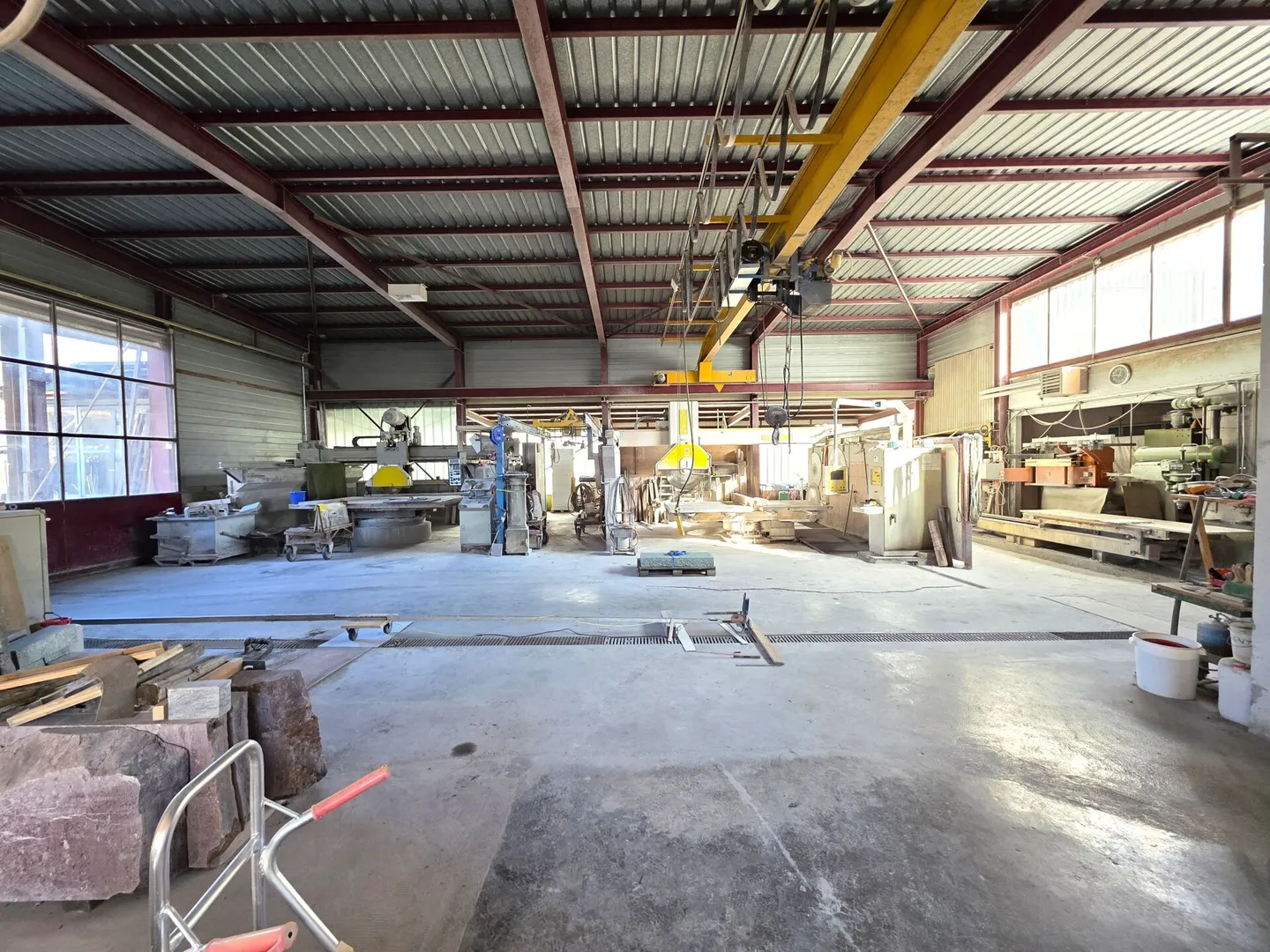 Wohn- & Gewerbeliegenschaft mit unbegrenztem Entwicklungspotential an Top-Standort - Photo 8 of 31