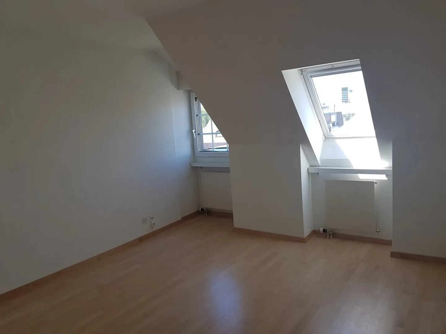 Stylish Living in a Central Location - Photo 5 of 11