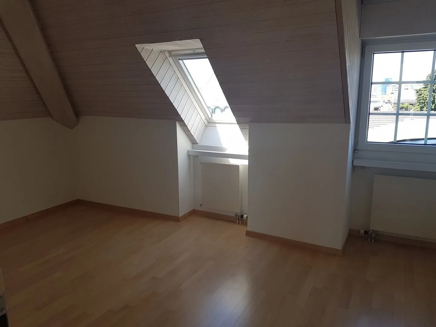Stylish Living in a Central Location - Photo 6 of 11