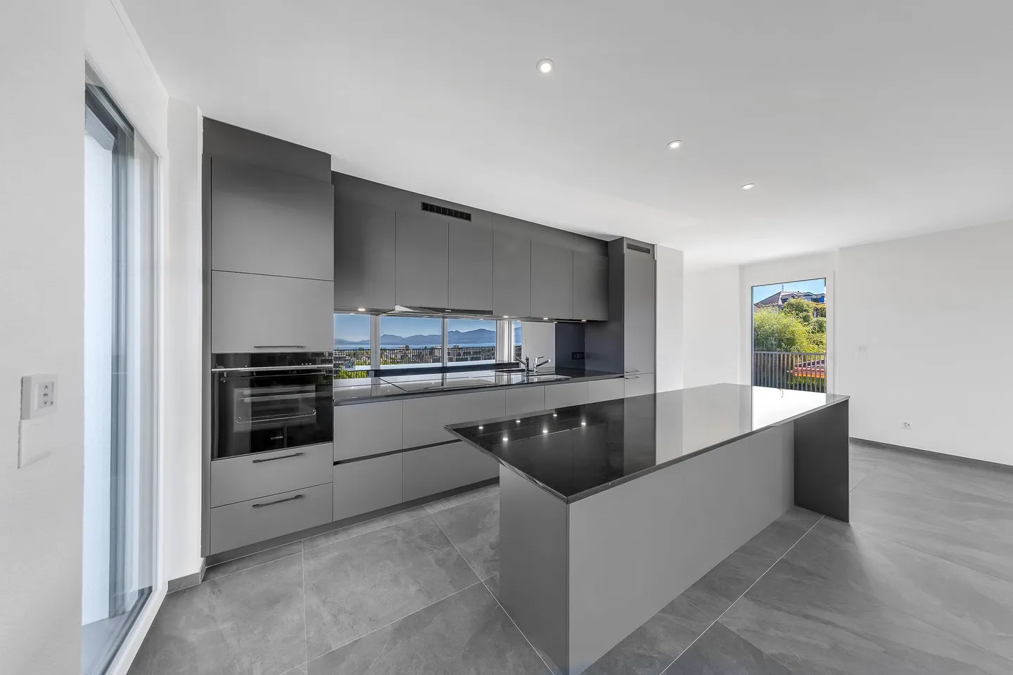 Luxuswohnung mit Seeblick - Foto 7 von 14