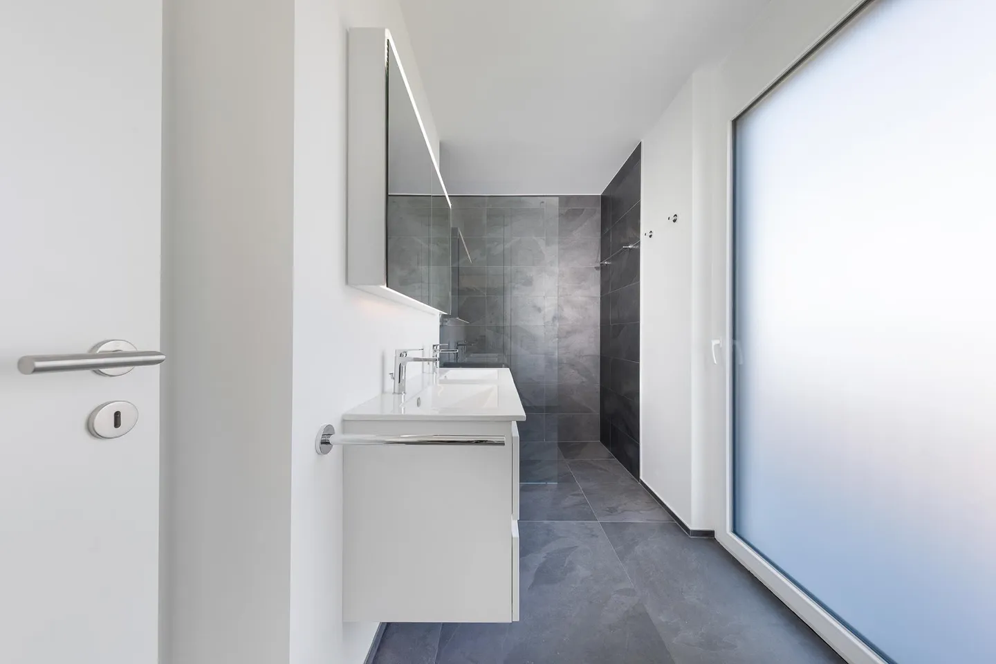 Luxuswohnung mit Seeblick - Foto 10 von 14