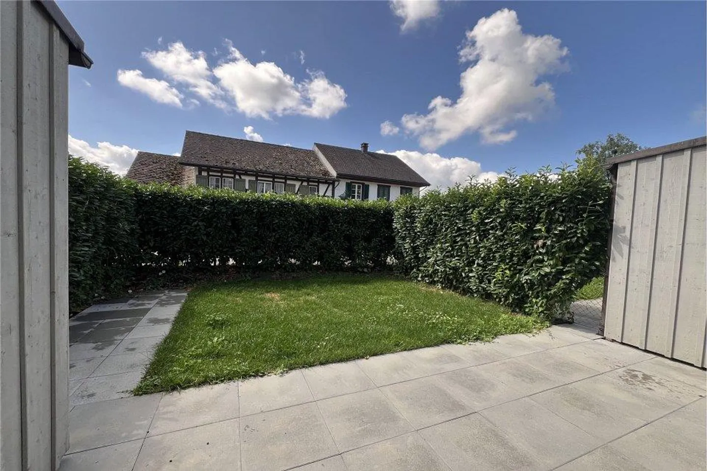 Charming, near-new terraced house in a rural area yet close to the city - Photo 1 of 12