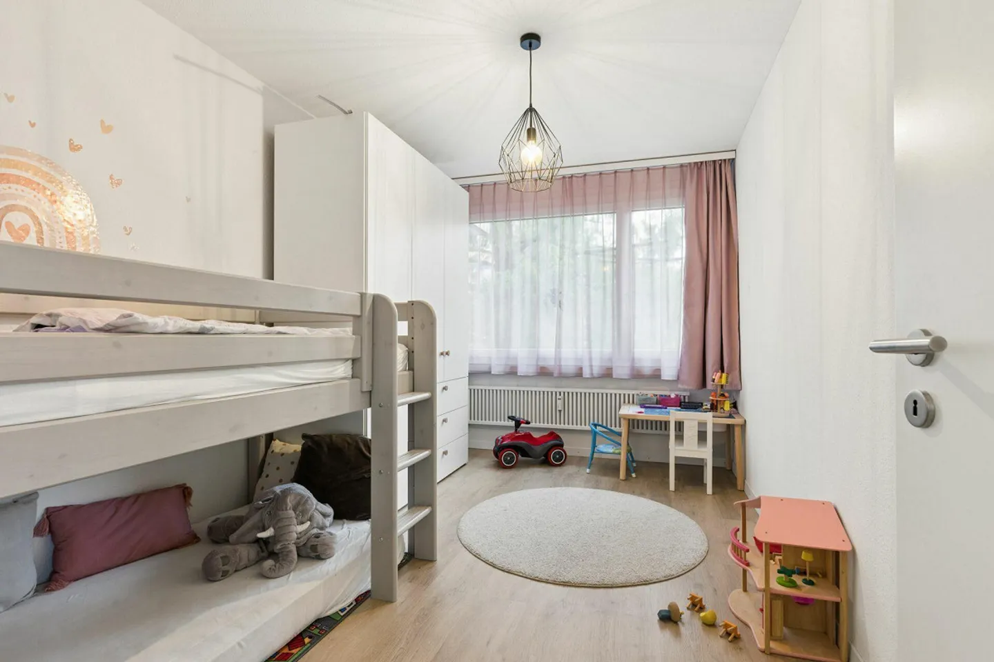Family Apartment in Green Obergütsch - Photo 8 of 11